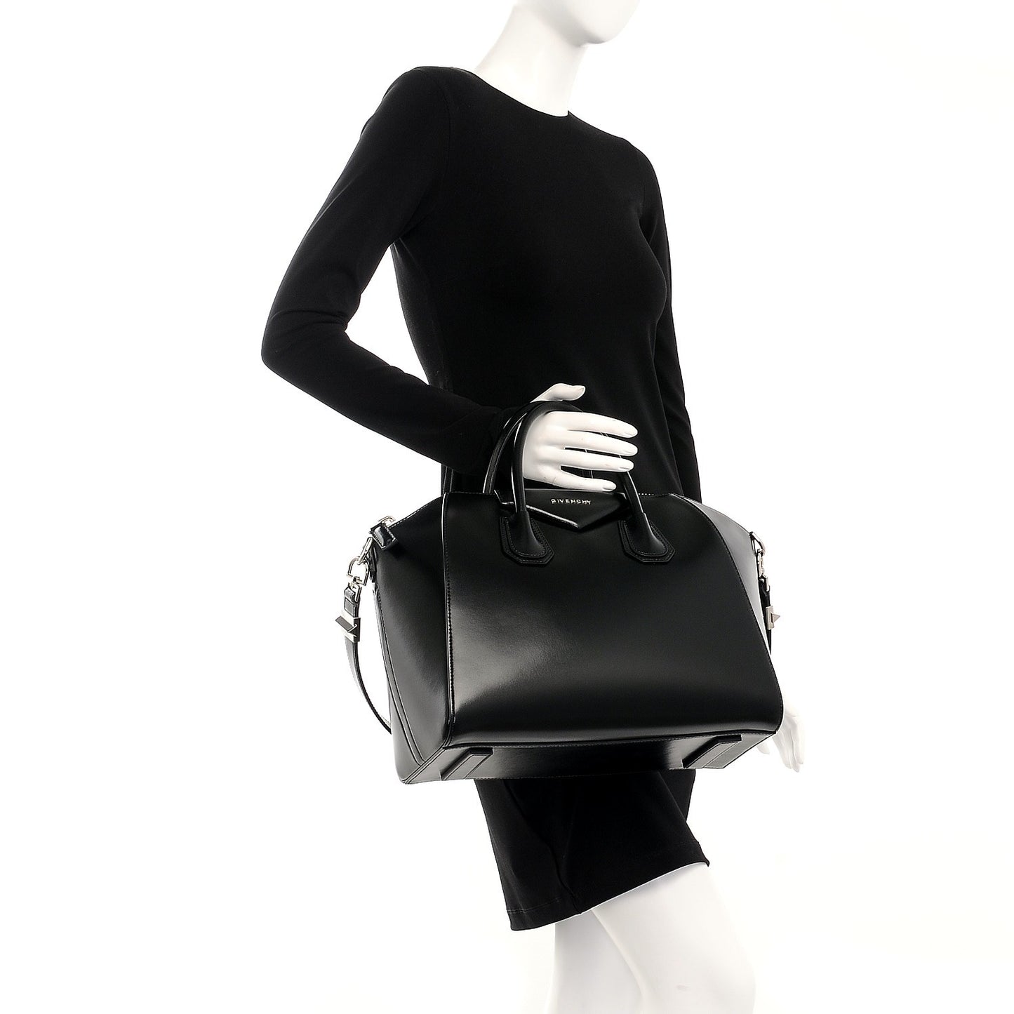 Shiny Lord Calfskin Medium Antigona Black