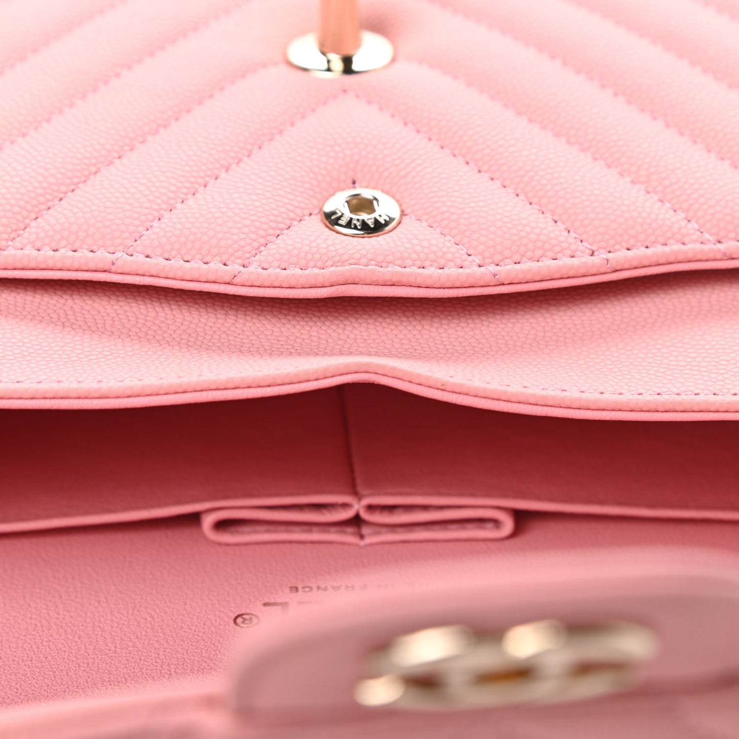 Caviar Flat Chevron Quilted Medium Double Flap Pink