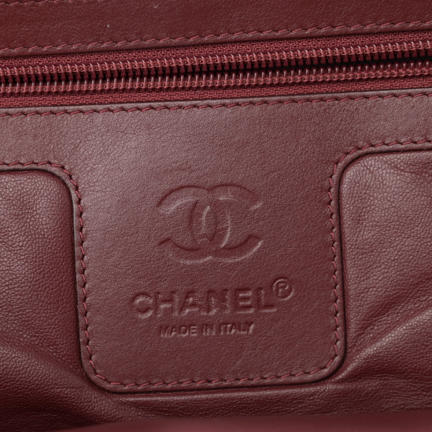 Nylon Quilted Coco Cocoon Medium Reversible Tote Black Red