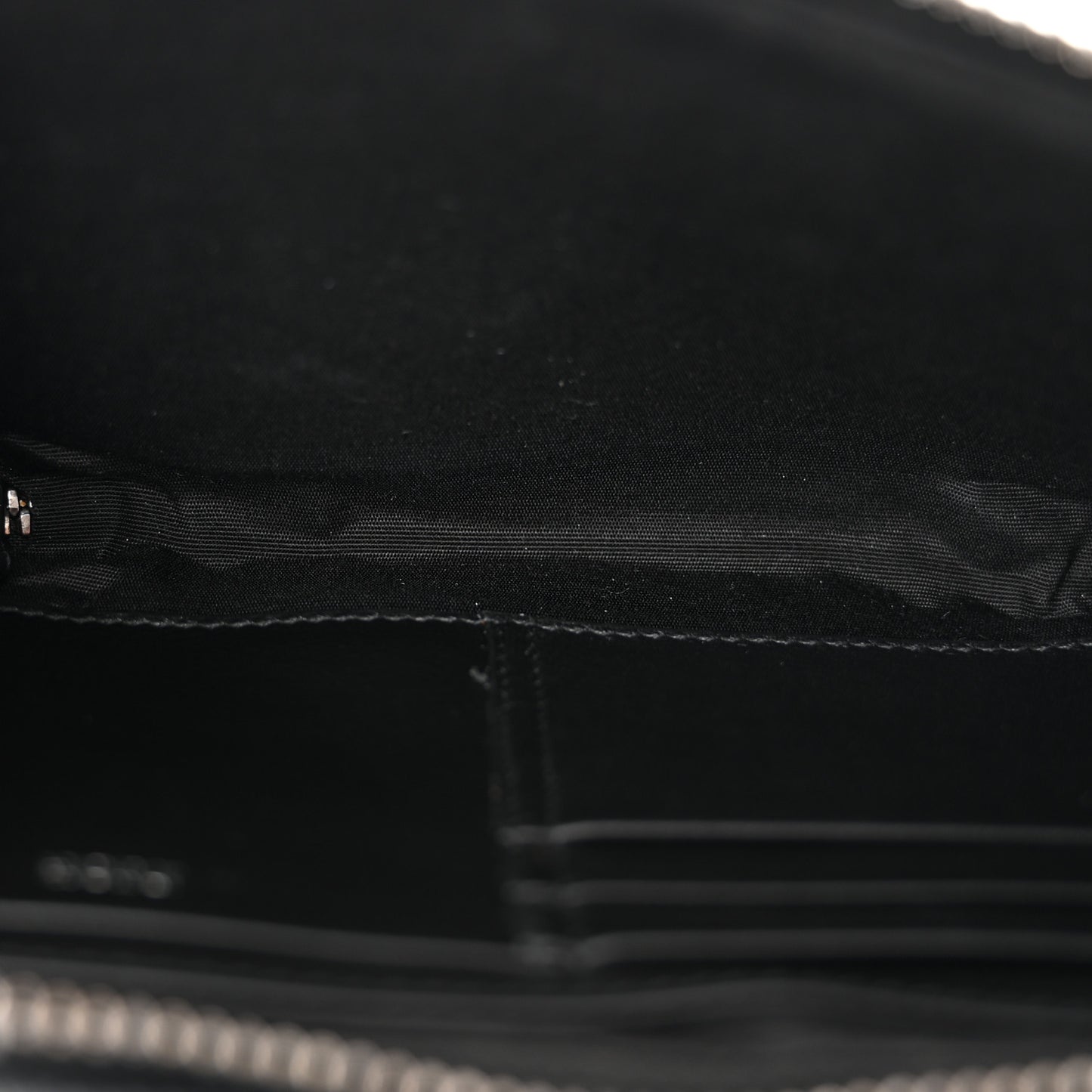 Oblique Pouch Beige Black