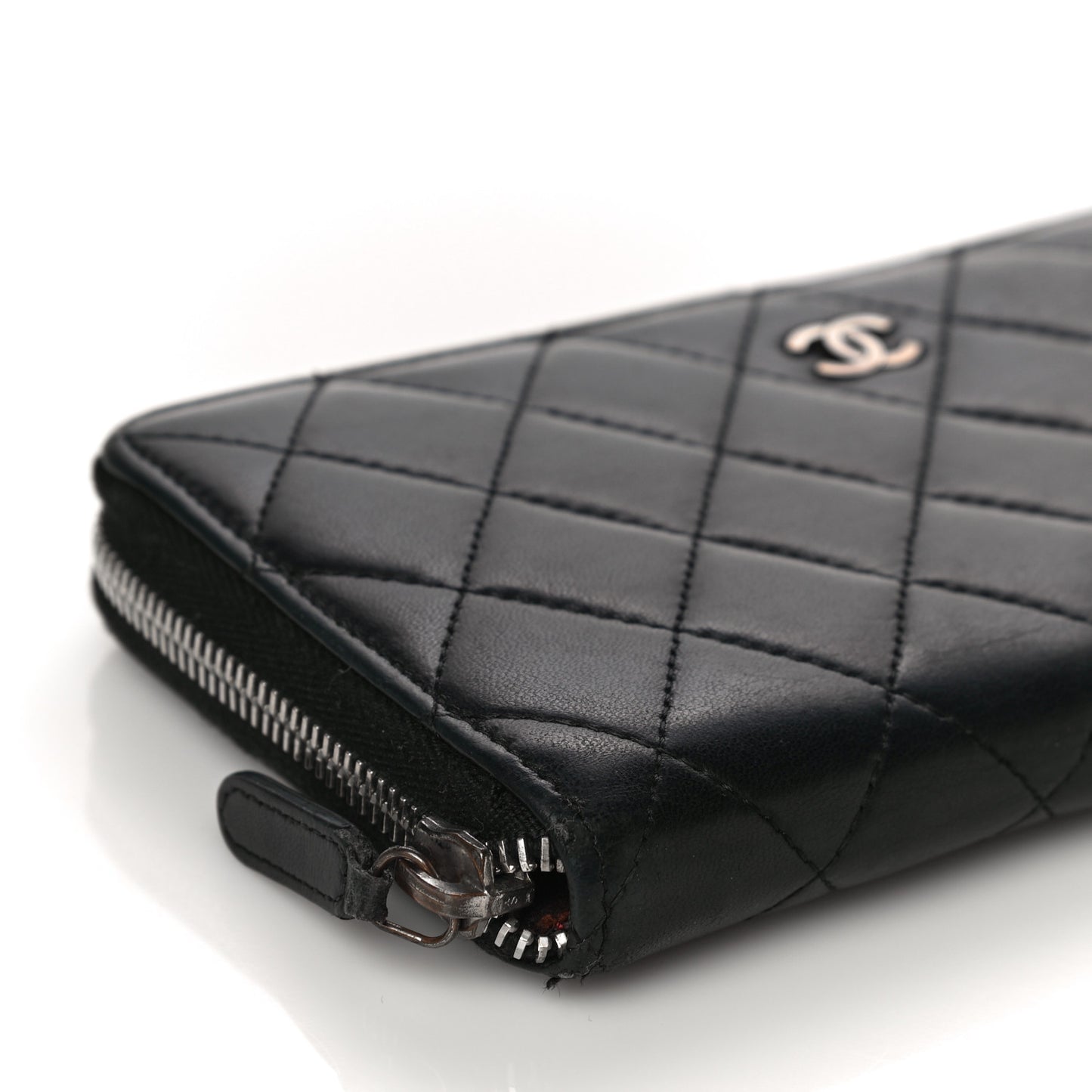 Lambskin Quilted Large Gusset Zip Around Wallet Black