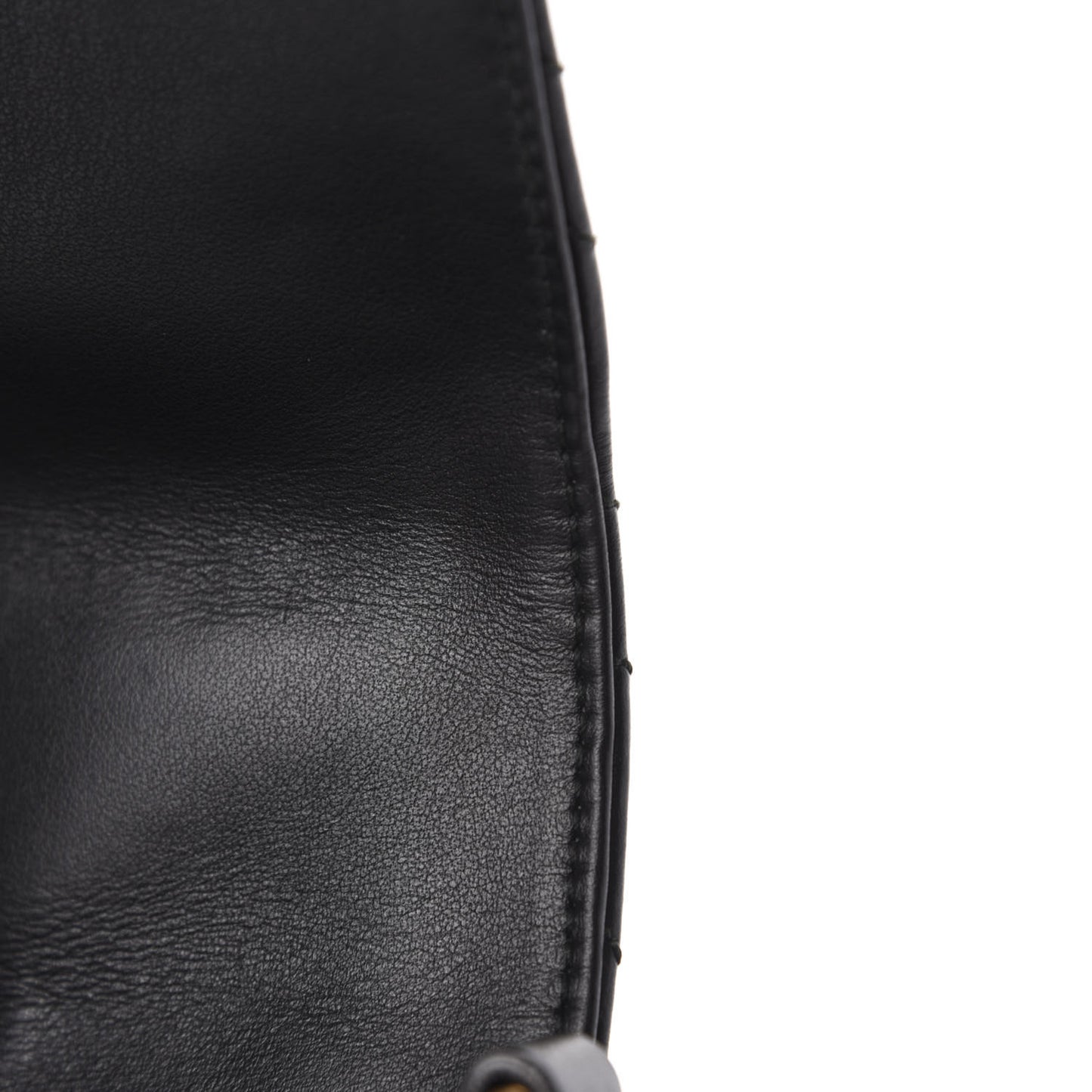 Calfskin Matelasse Medium GG Marmont Top Handle Shoulder Bag Black