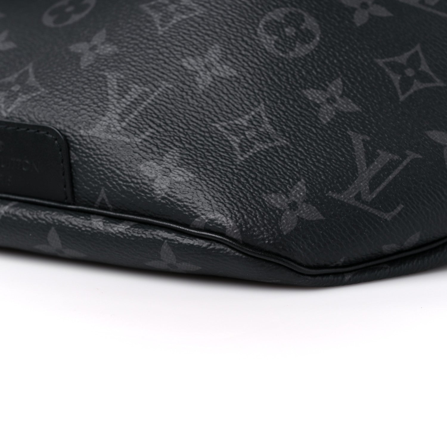 Louis Vuitton Monogram Eclipse Discovery Bumbag 8 of 11
