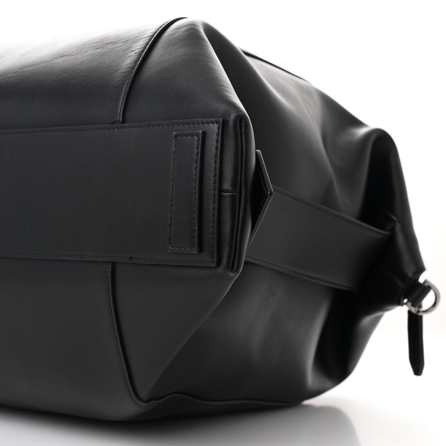 Smooth Calfskin Large Soft Antigona Black