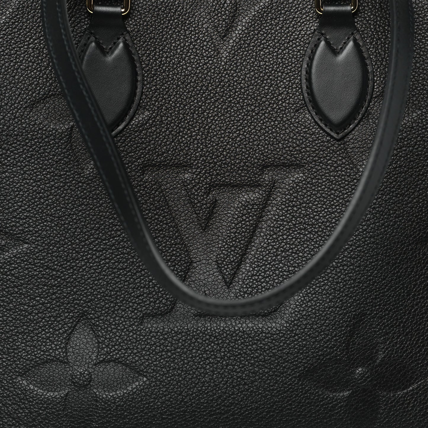 Empreinte Monogram Giant Onthego MM Black