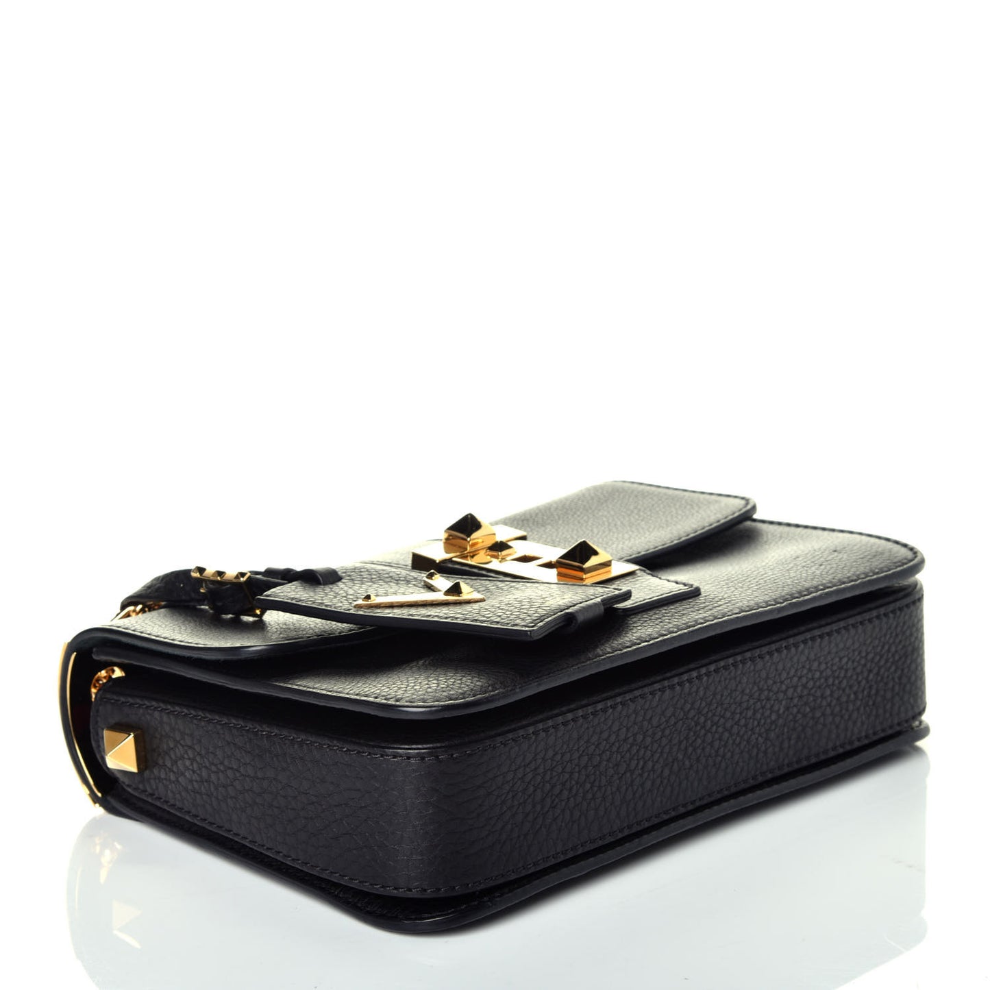 Grained Calfskin B-Rockstud Flap Black