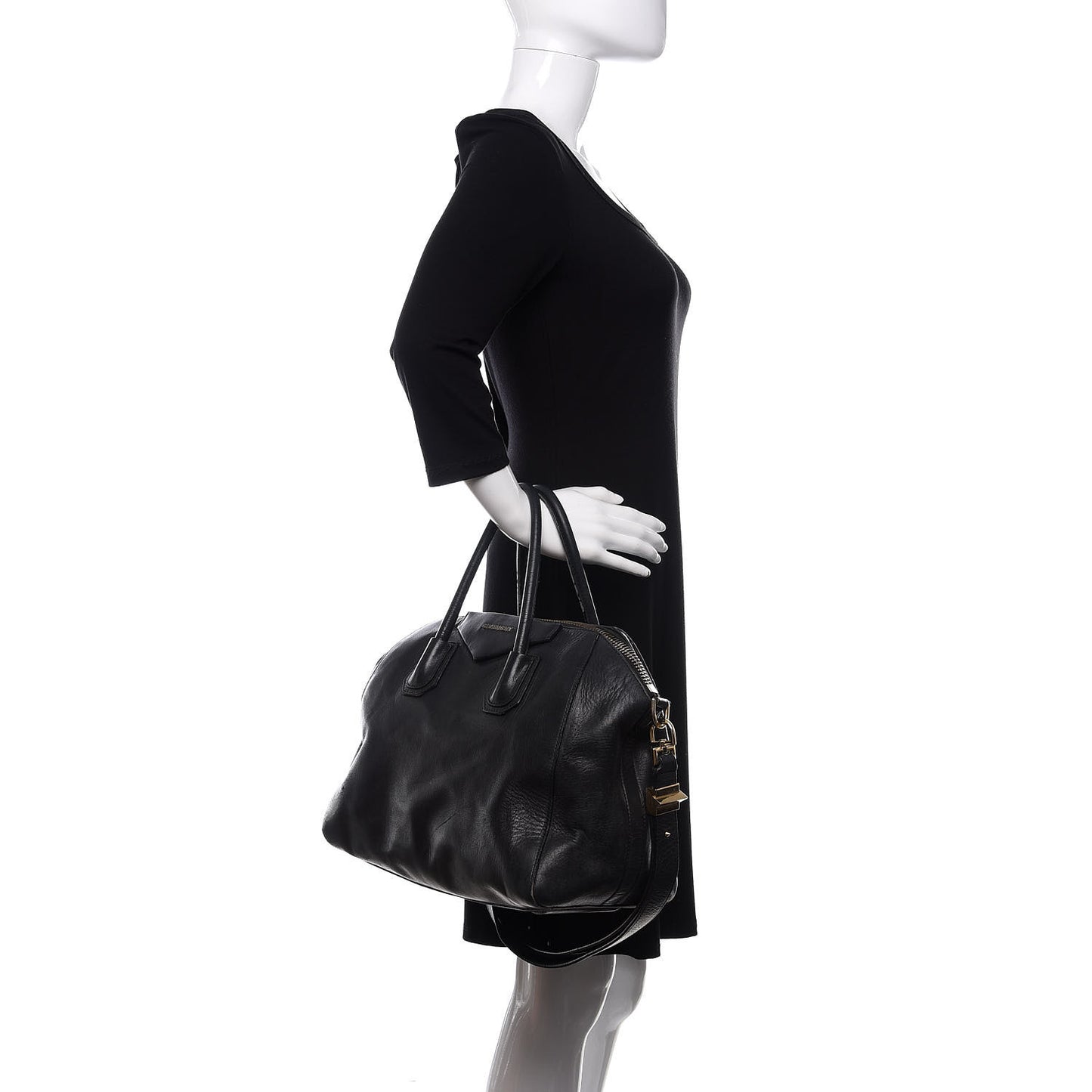 Calfskin Medium Antigona Black