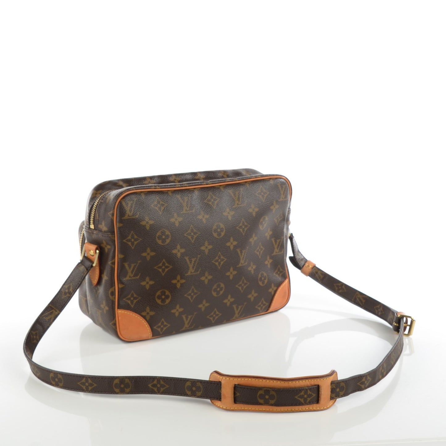 Monogram Nil 28