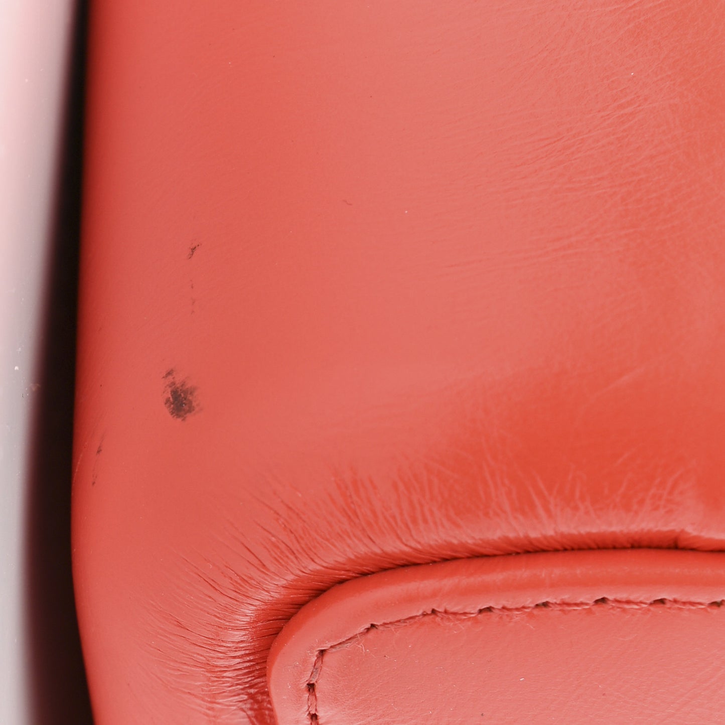 Aged Calfskin Quilted Medium Gabrielle Hobo Red