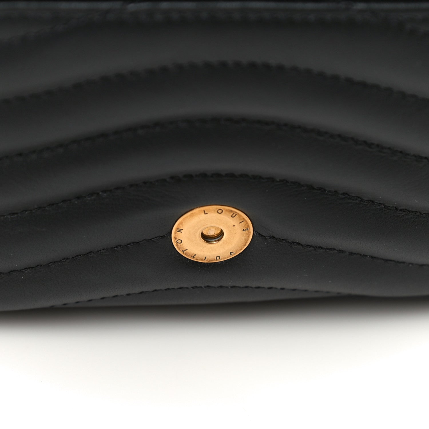 Louis Vuitton Calfskin New Wave Chain Pochette Black 12 of 12