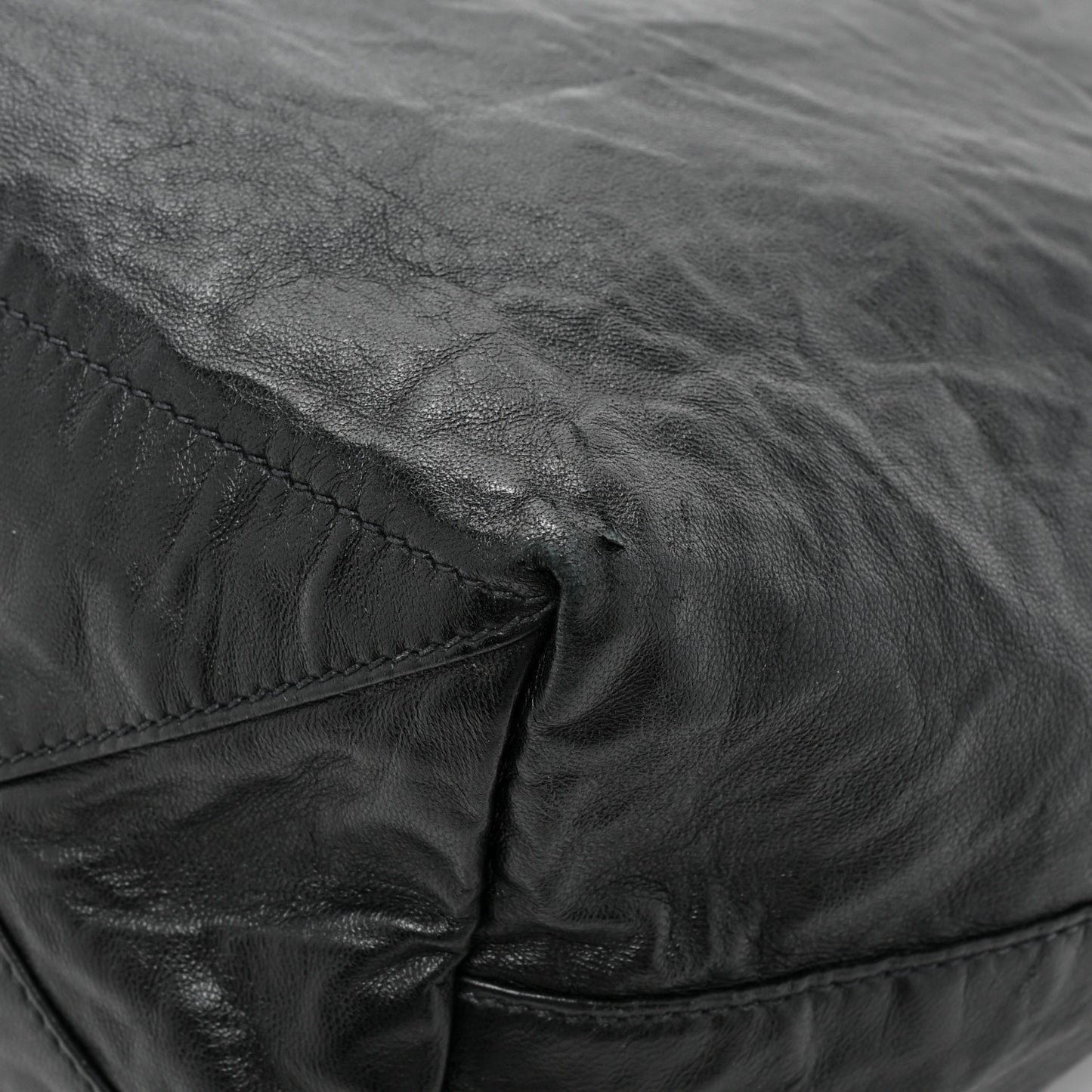 Nappa Antique Reversible Tote Black Pink