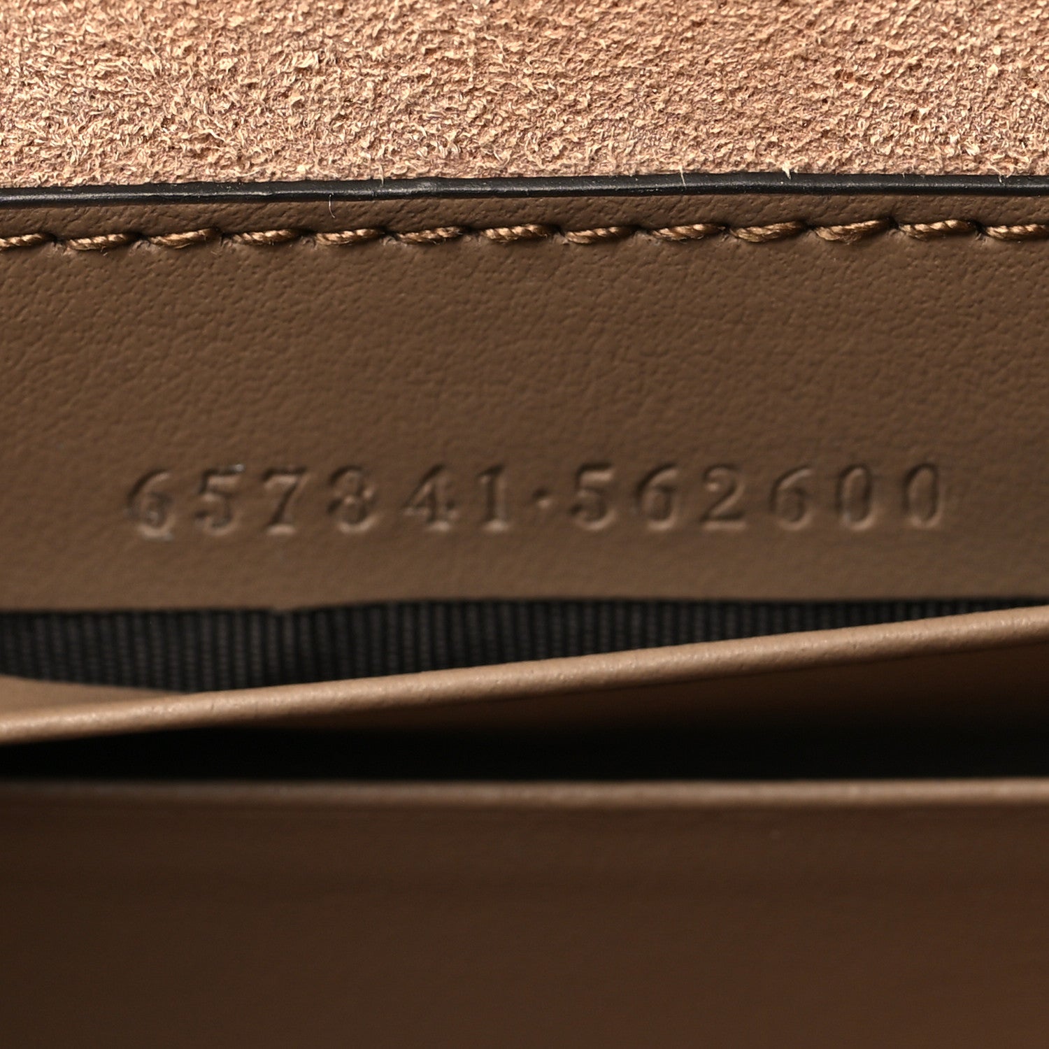 Gucci GG Supreme Monogram Dionysus Clutch Taupe 6 of 10