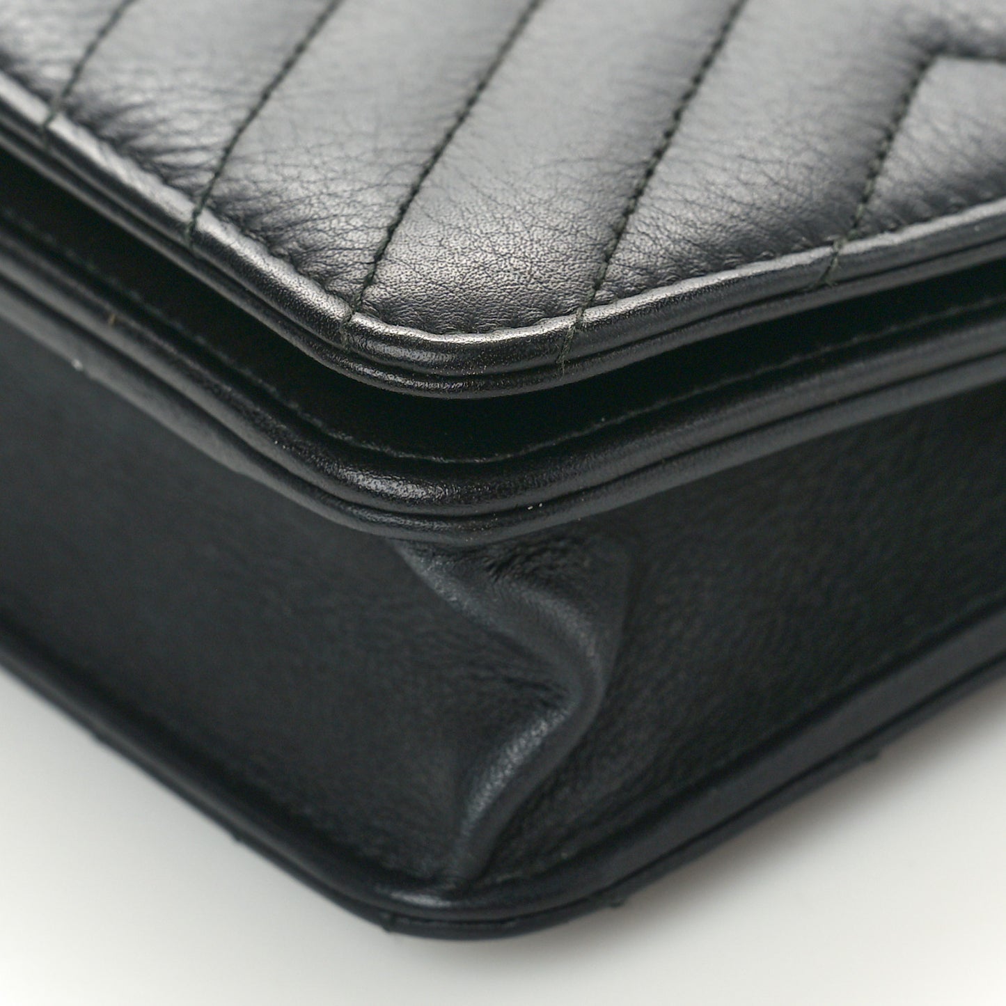 Calfskin Diagonal Chevron Quilted Tassel Wallet On Chain WOC Black