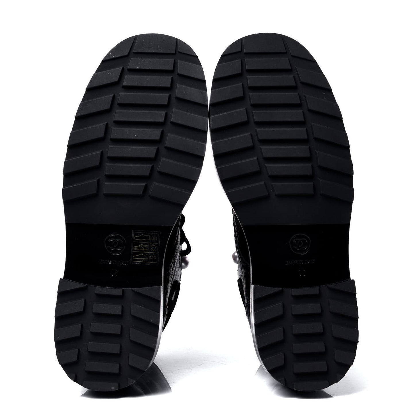 Calfskin Velvet Pearl Combat Short Boots 36 Black