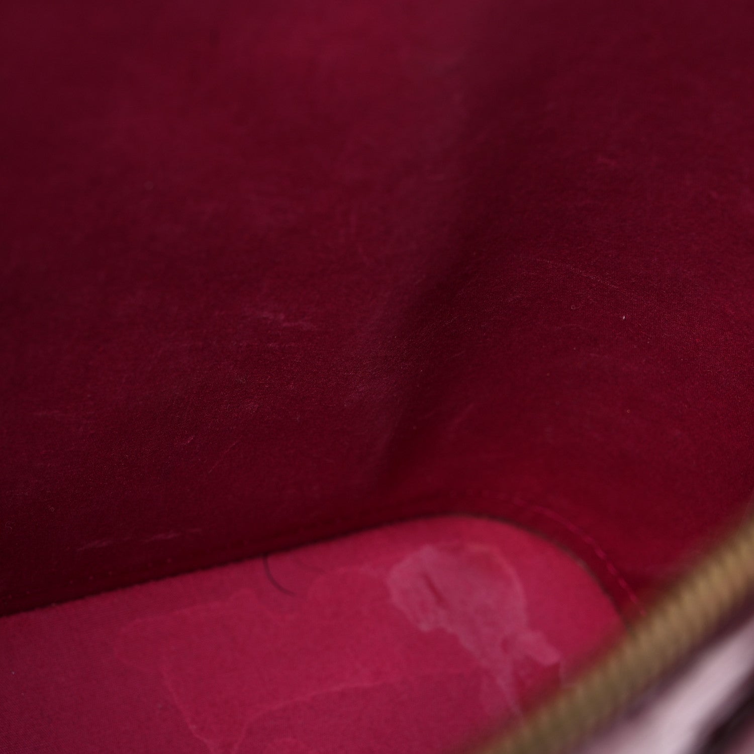 Louis Vuitton Vernis Alma PM Rose Indien 18 of 32