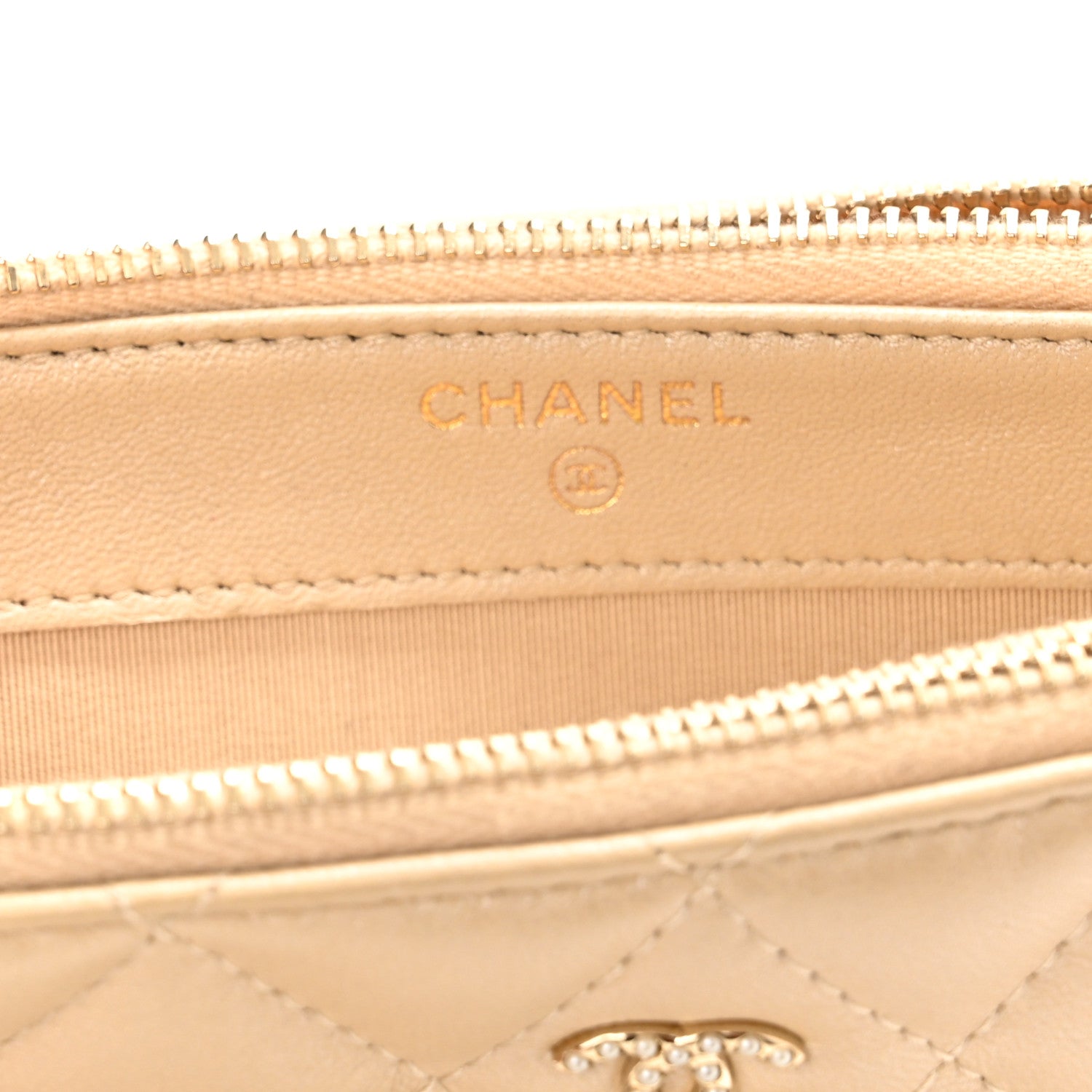 Chanel Iridescent Lambskin Quilted Pearl Clutch With Chain Beige 8 of 14