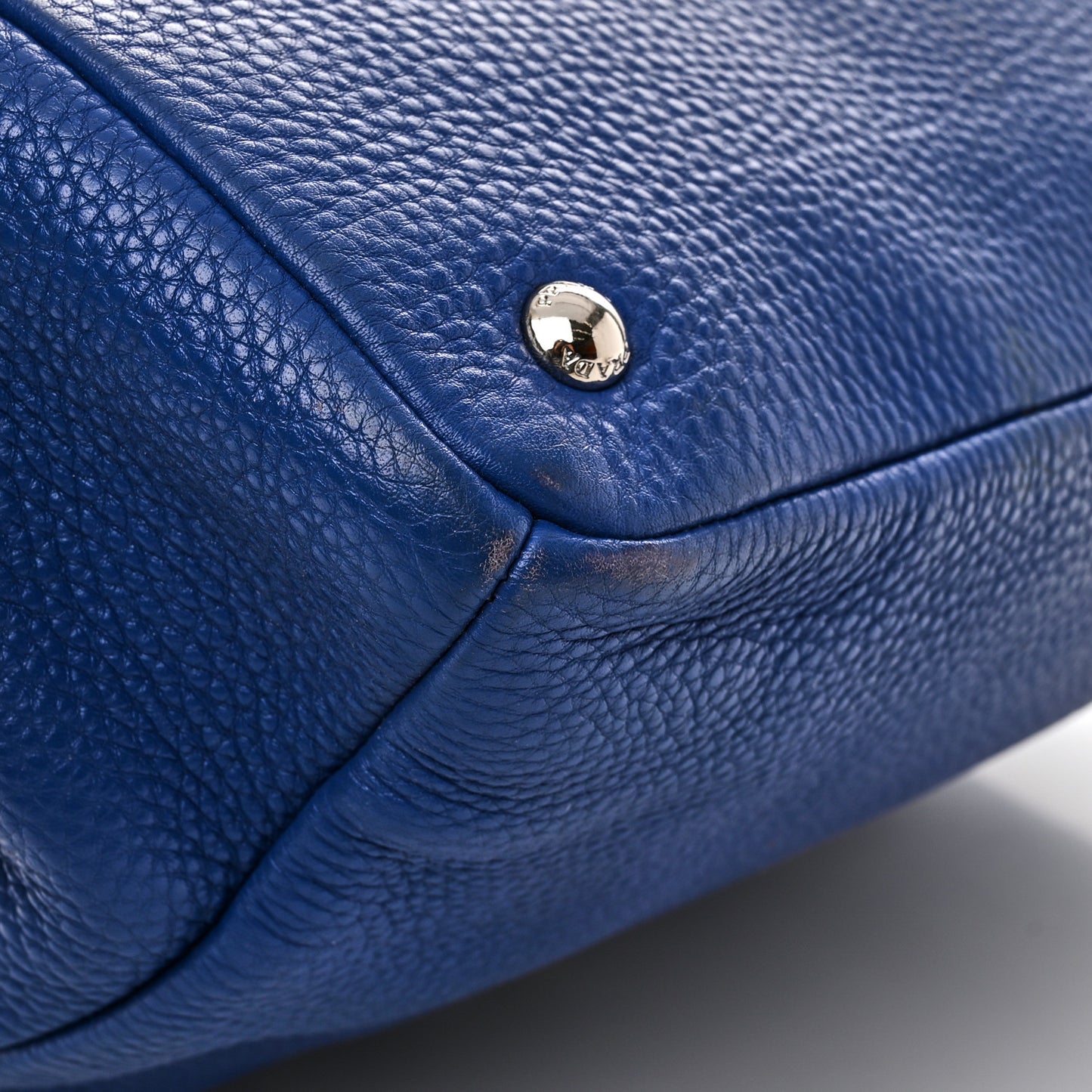 Vitello Daino Tote Royal
