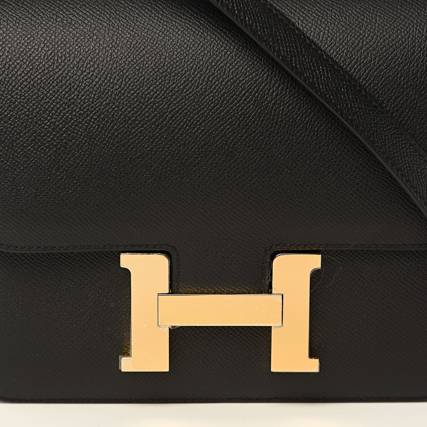 Epsom Constance 24 Black