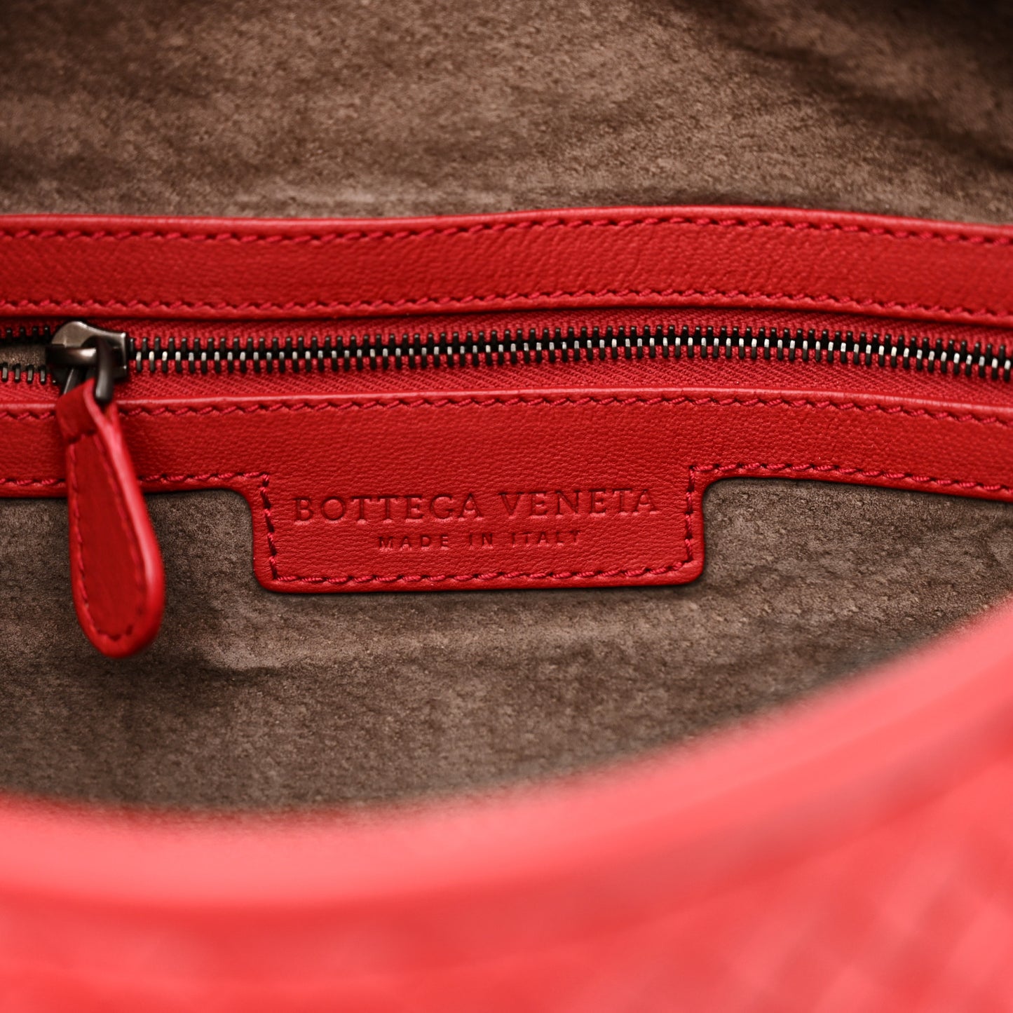 Nappa Intrecciato Large Veneta Hobo Red
