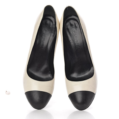 Chanel Lambskin Cap Toe Pumps 38 White Black 8 of 20