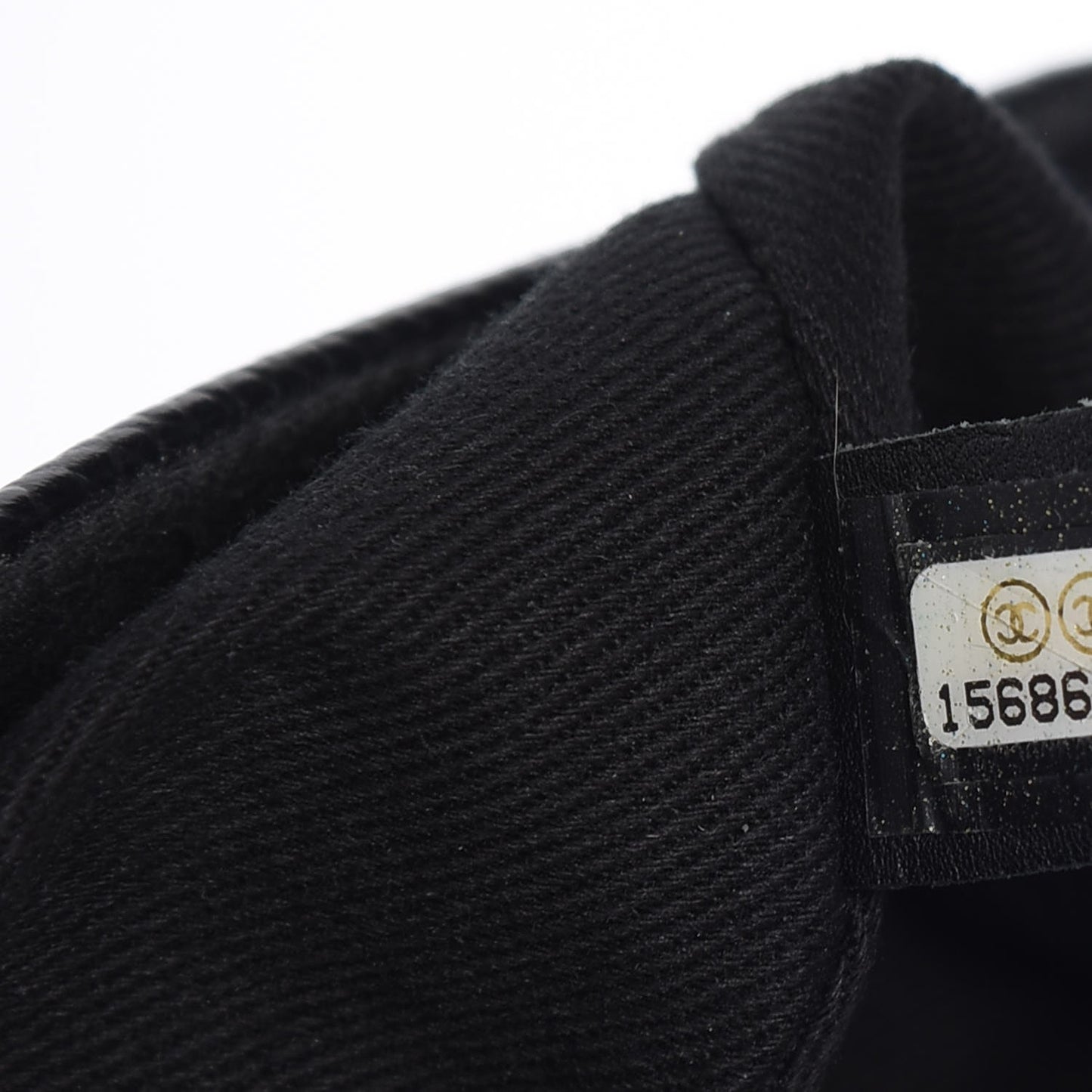 Caviar Medium Timeless CC Flap Black