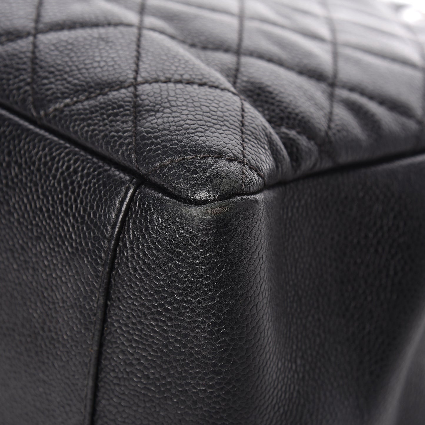 Caviar Quilted Grand Shopping Tote GST Black