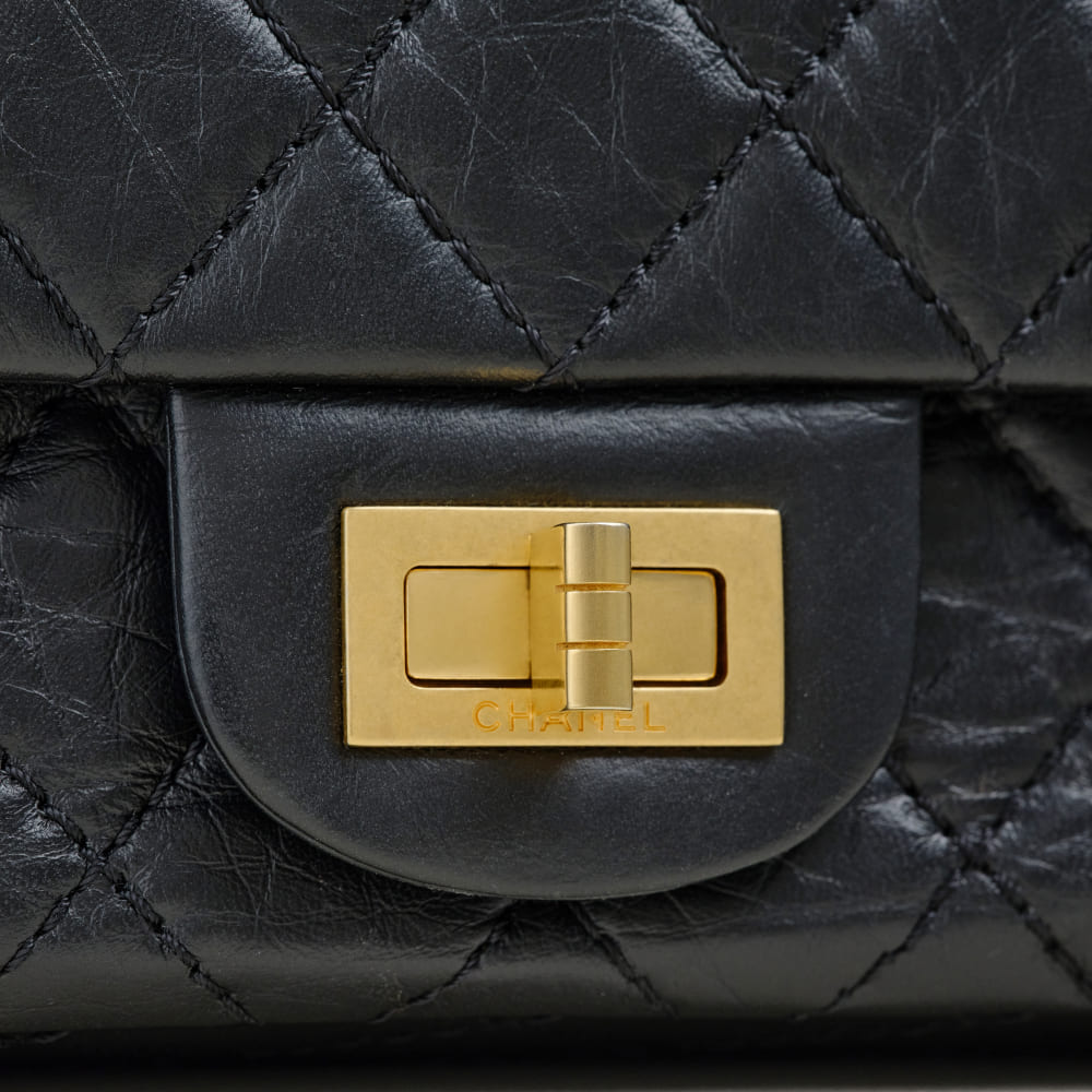 Mademoiselle Lock on the Chanel 2.55
