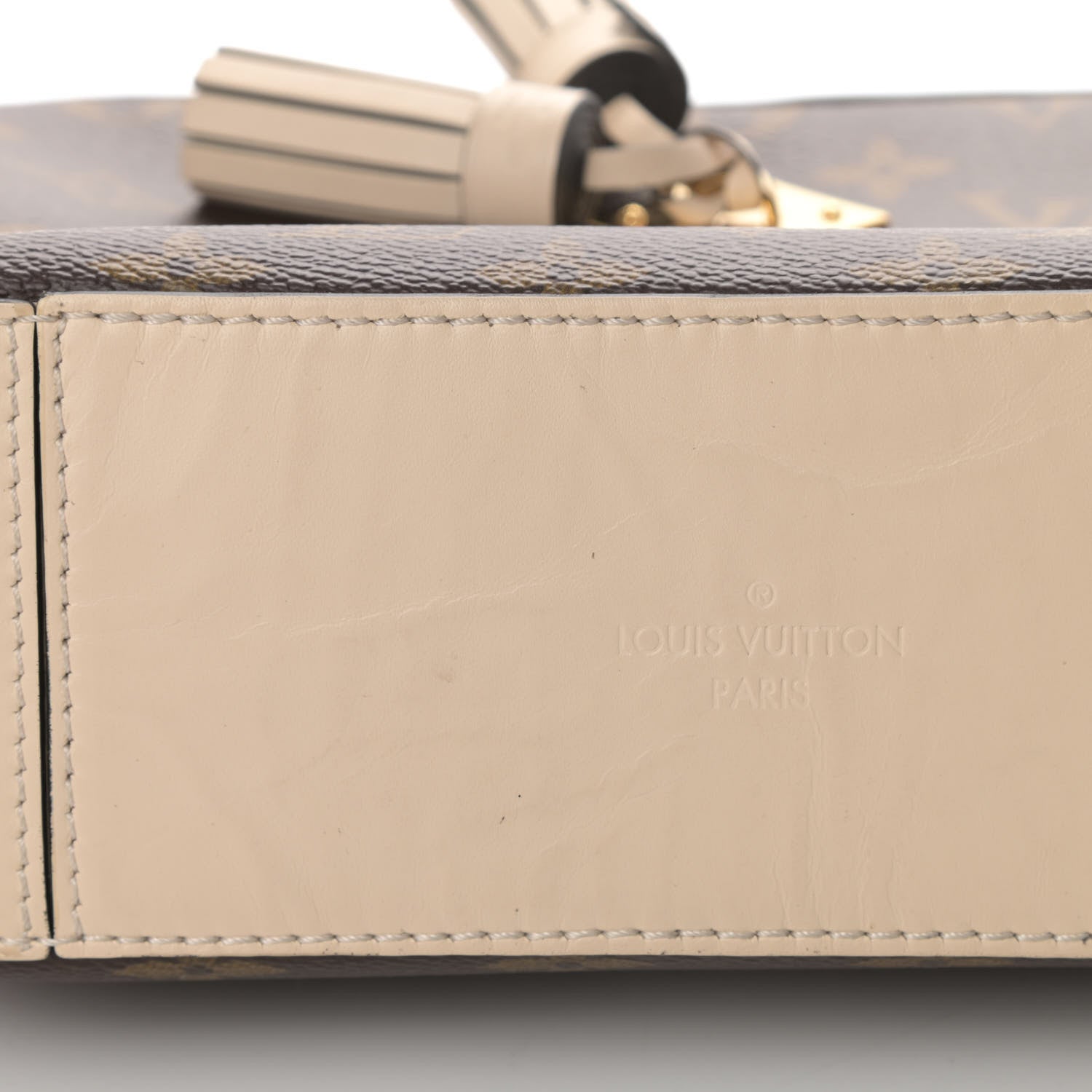 Louis Vuitton Monogram Saintonge Creme 5 of 5