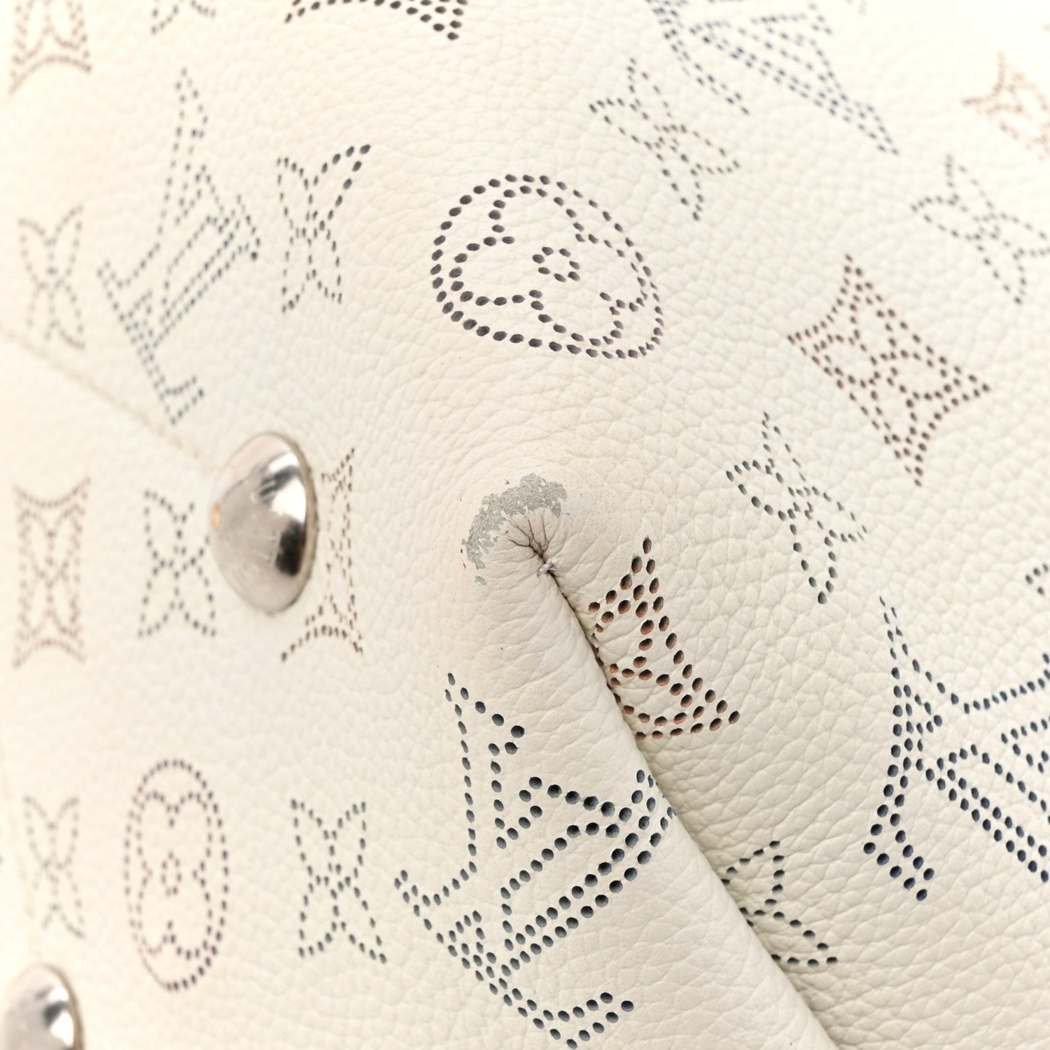 Louis Vuitton Mahina Bella Snow White 13 of 16