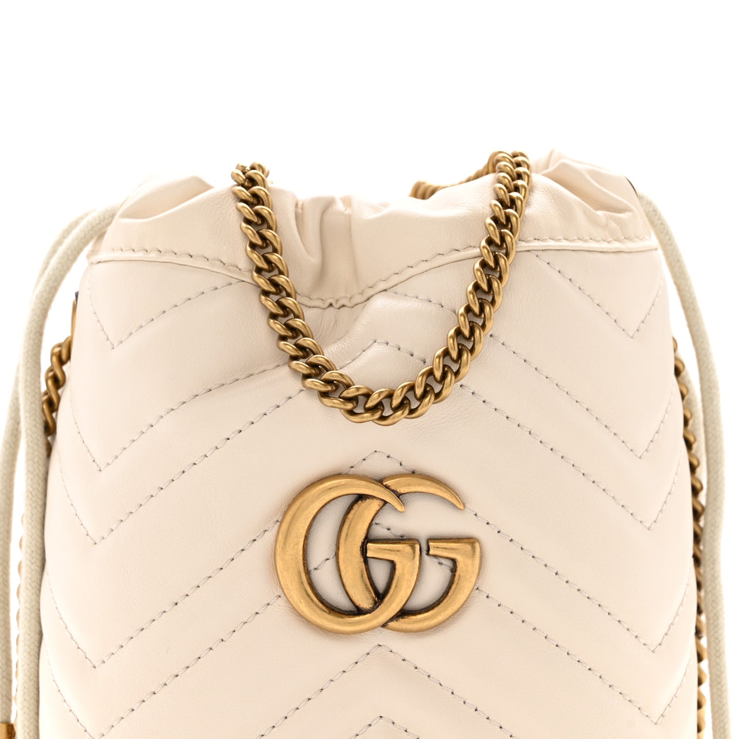 Calfskin Matelasse Mini GG Marmont 2.0 Bucket Bag White