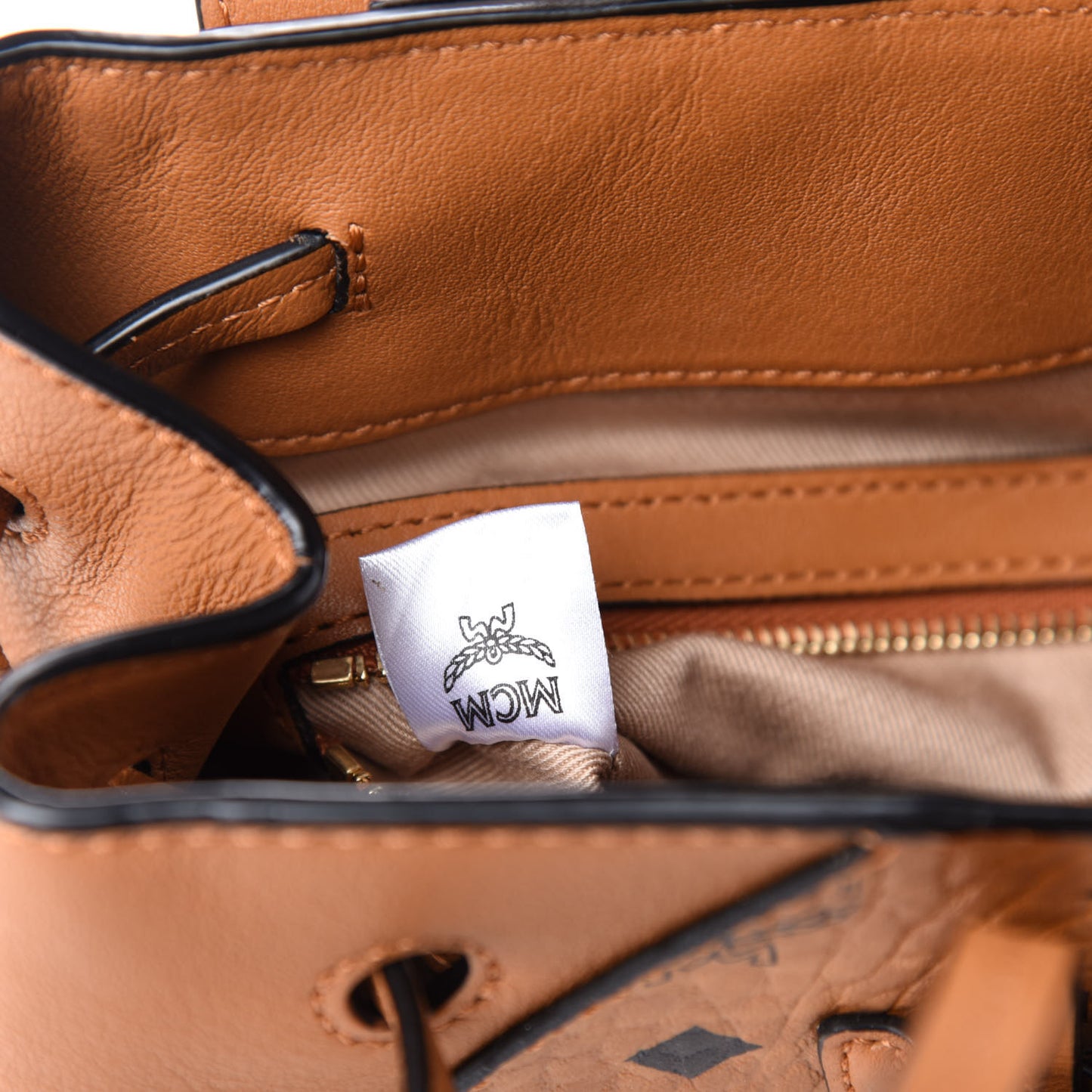 Visetos Small Essential Backpack Cognac