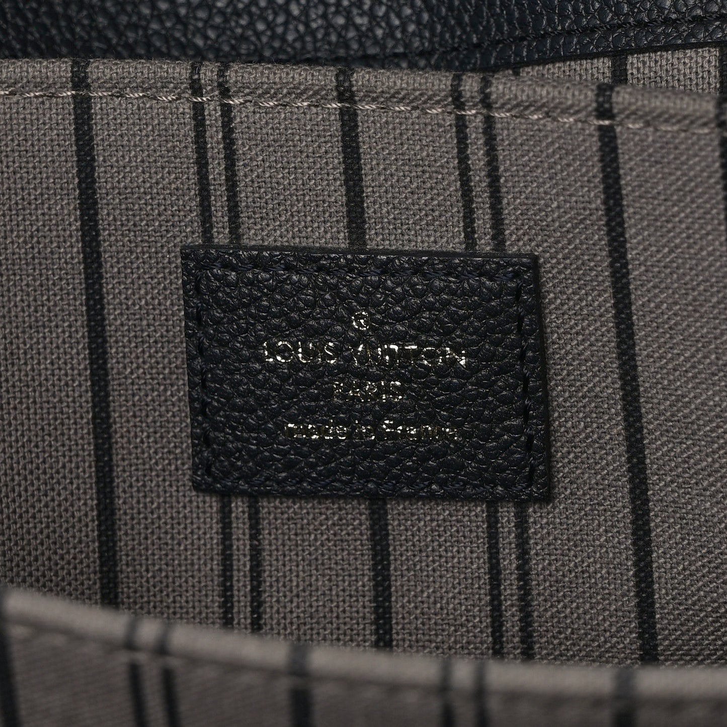 LOUIS VUITTON Empreinte Pochette Metis Black