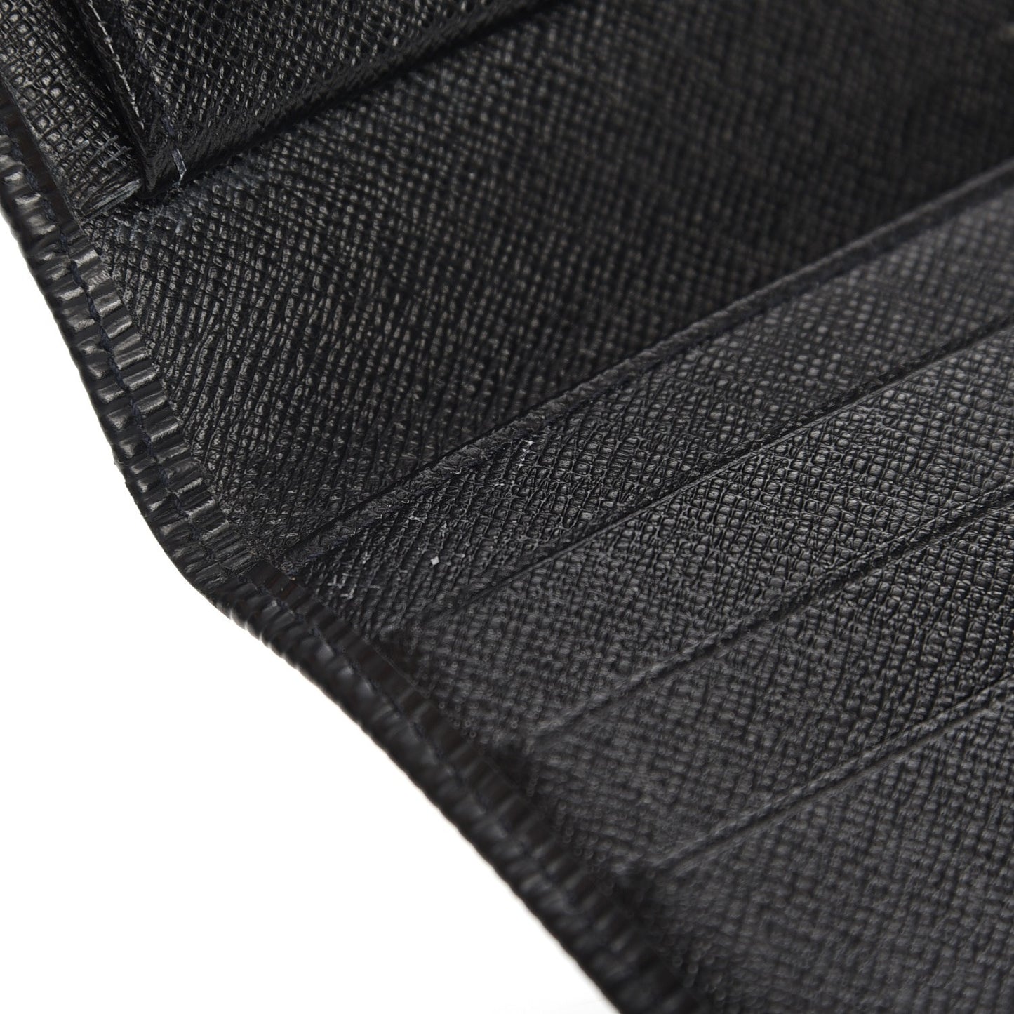 Epi Porte Tresor International Wallet Black