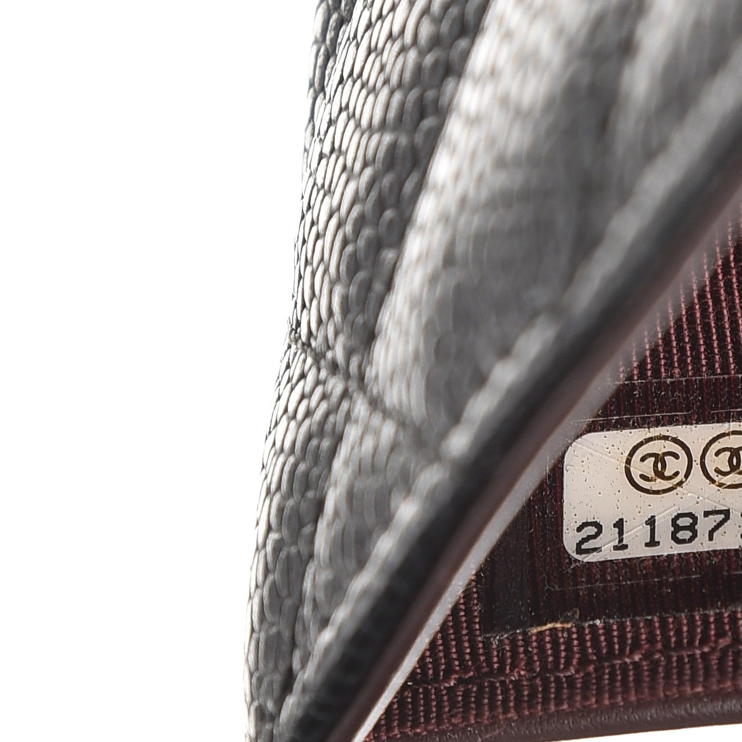 Caviar Quilted Yen Wallet Black