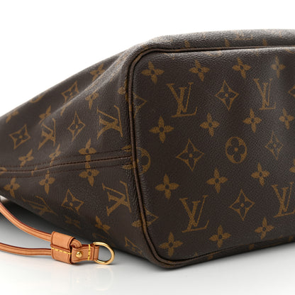 Louis Vuitton Monogram Neverfull MM 9 of 13