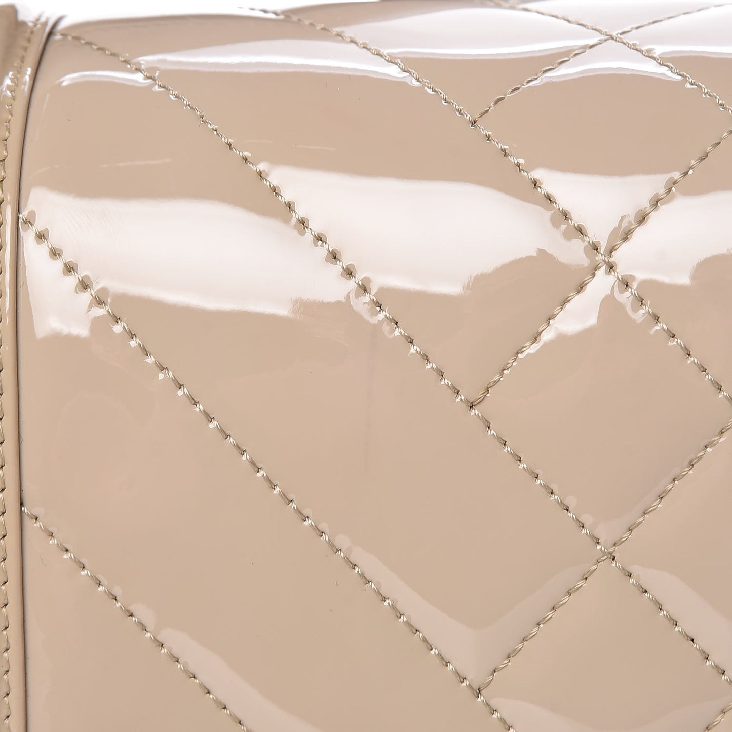 Patent Chevron Quilted New Medium Boy Flap Beige