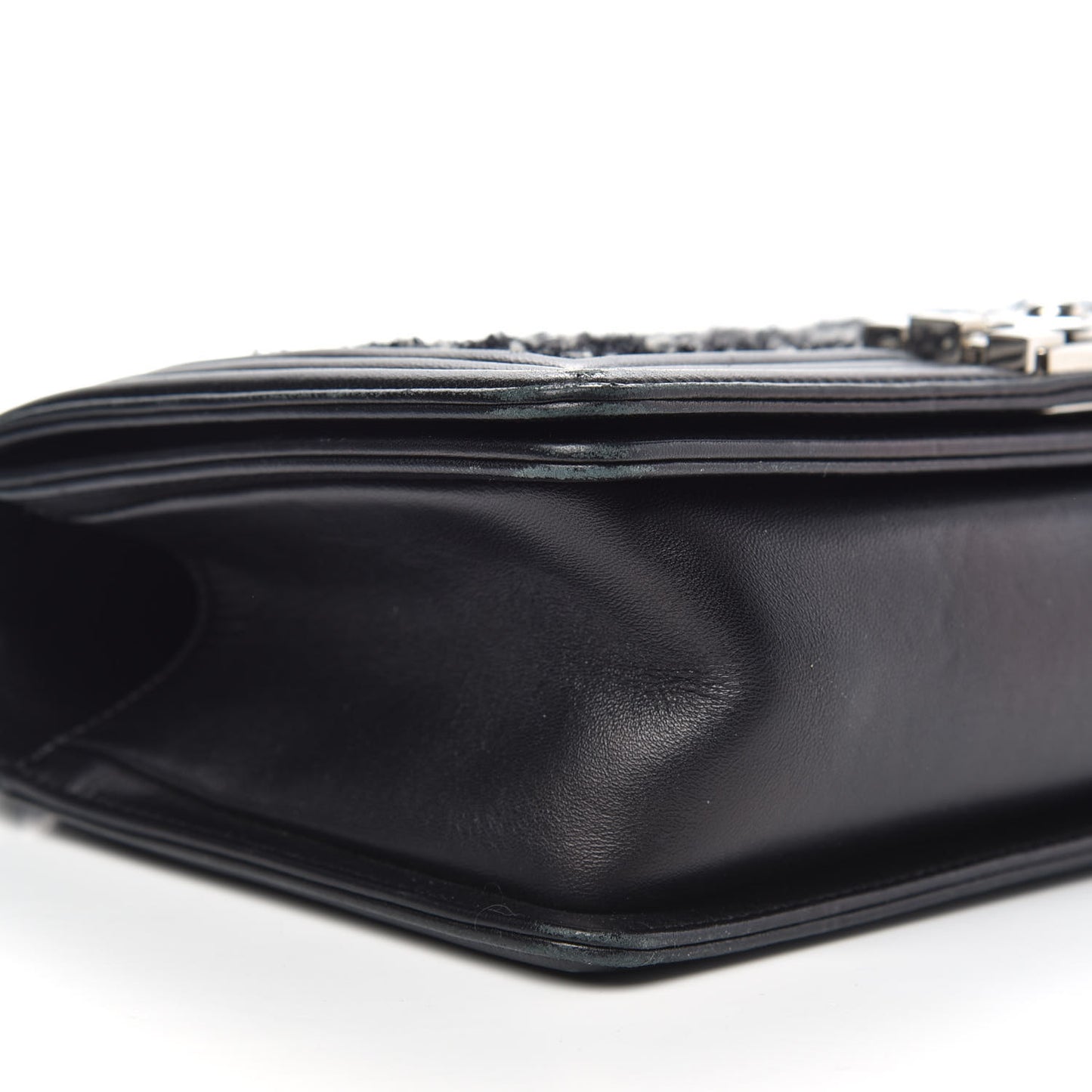 Lambskin Tweed Woven Medium Chevron Boy Flap Black