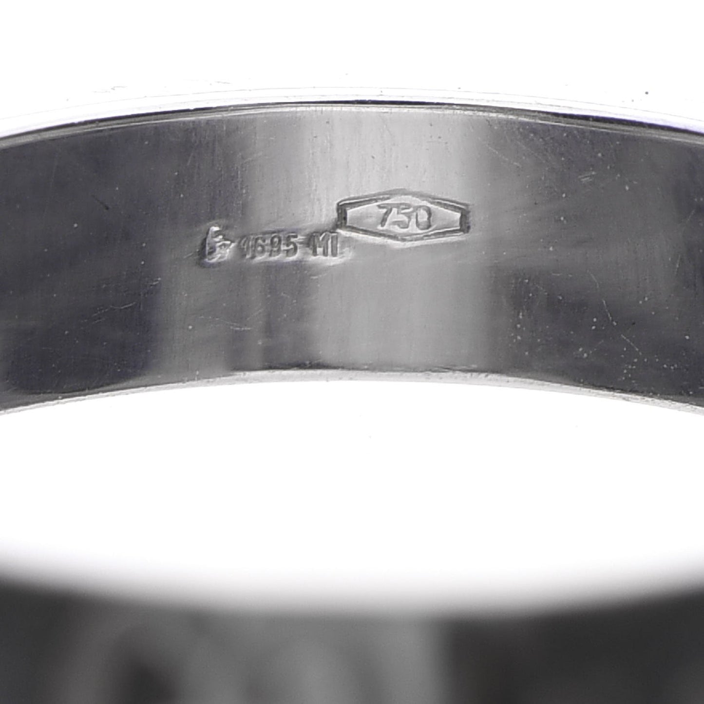18K White Gold 4mm Icon Thin Band Ring 52 6