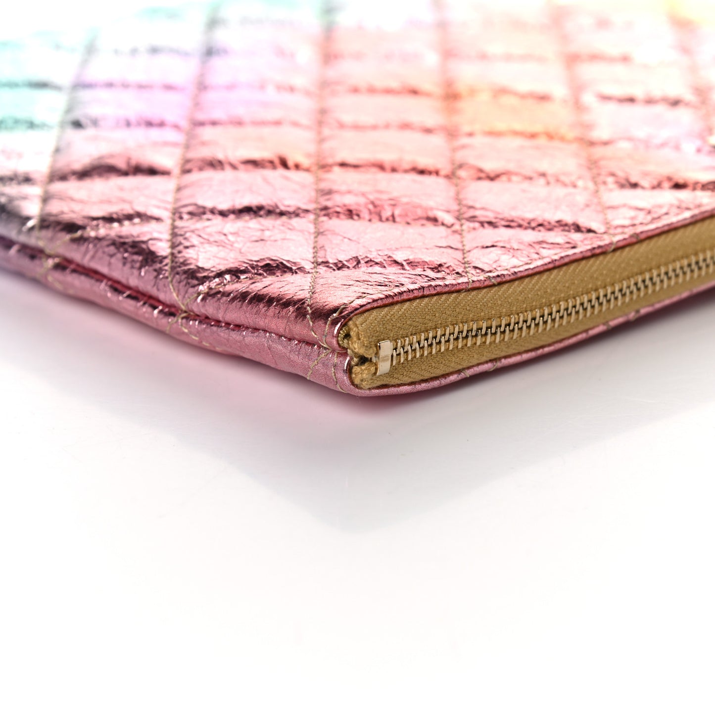 Metallic Goatskin Quilted Medium 2.55 Reissue Cosmetic Case Multicolor