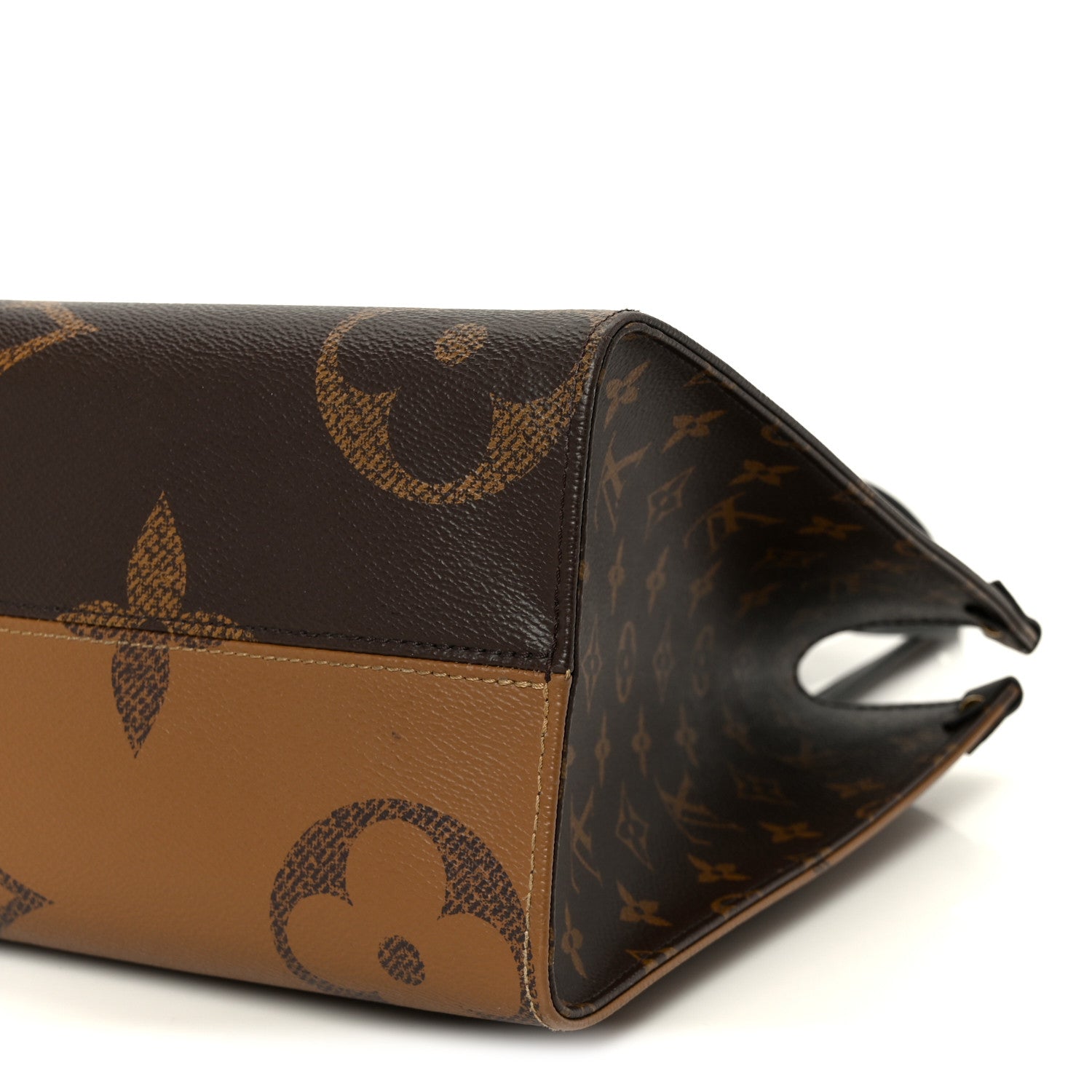 Louis Vuitton Reverse Monogram Giant Onthego MM 8 of 9