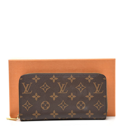 Louis Vuitton Monogram Zippy Wallet 10 of 10