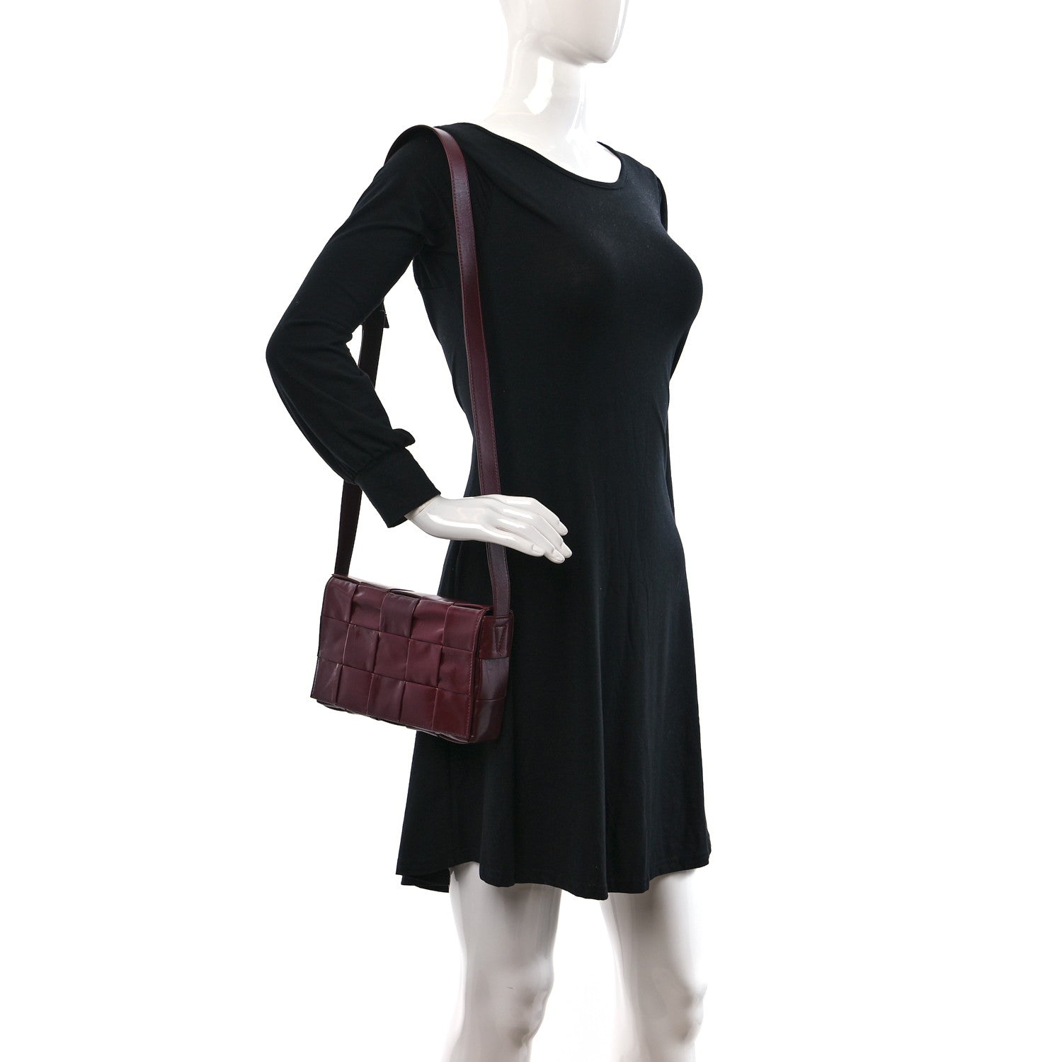 Bottega Veneta Paper Calfskin Maxi Intreccio Cassette Crossbody Bag Barolo 2 of 7