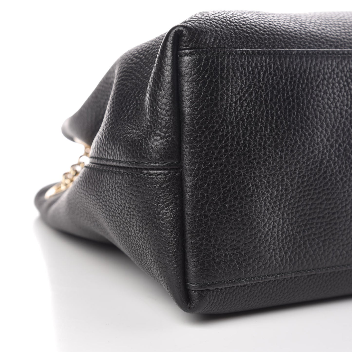 Pebbled Calfskin Medium Soho Chain Shoulder Bag Black