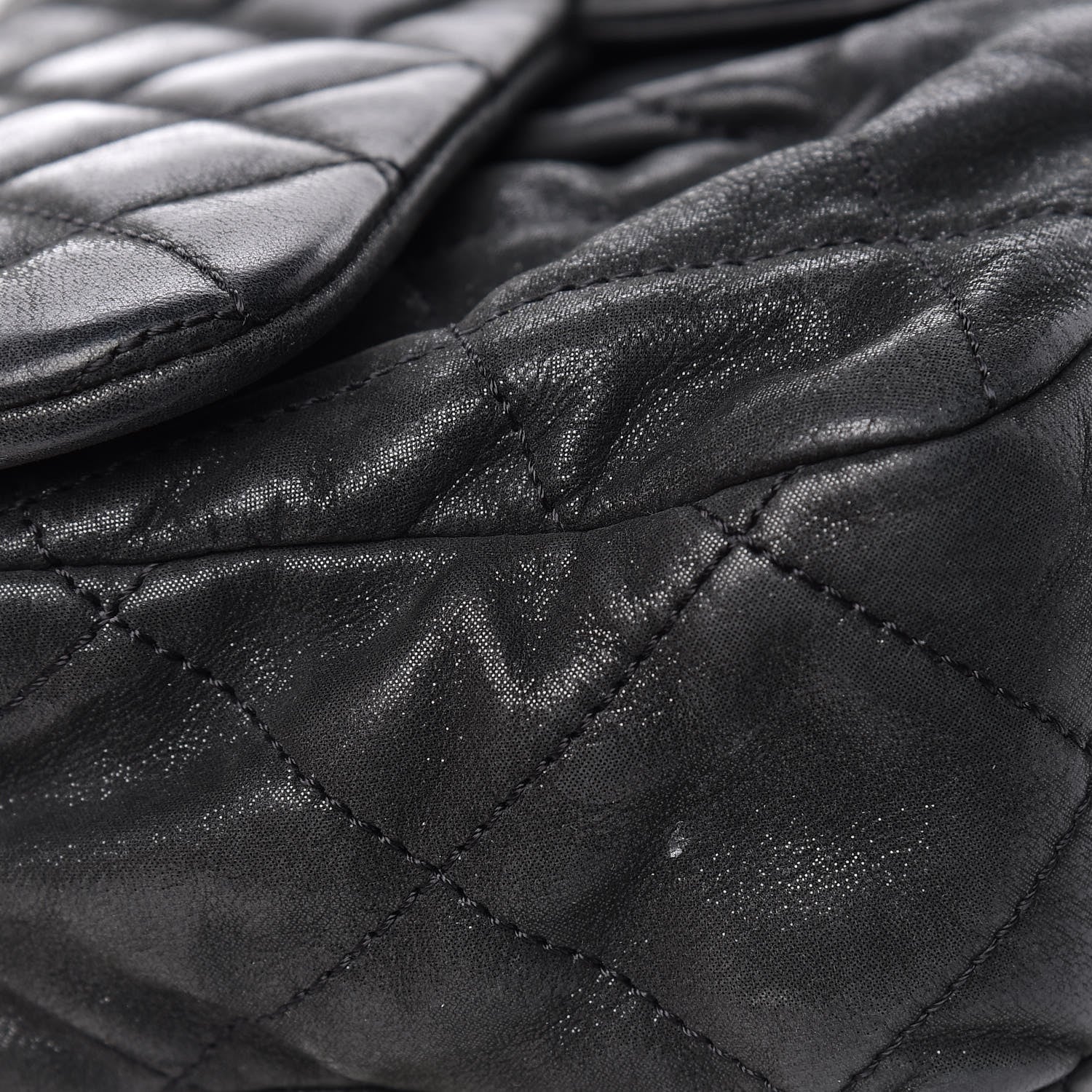 Chanel Iridescent Calfskin Small Chic Quilt Flap Black 11 of 11