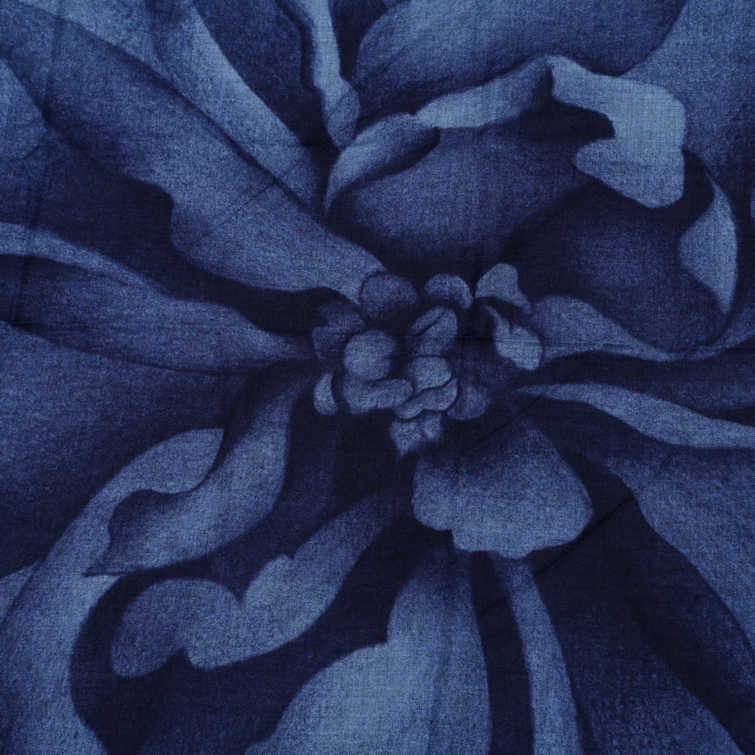 Hermes Cashmere Silk Une Rose Pour Alma Shawl 140 Bleu Chine Encre 2 of 5