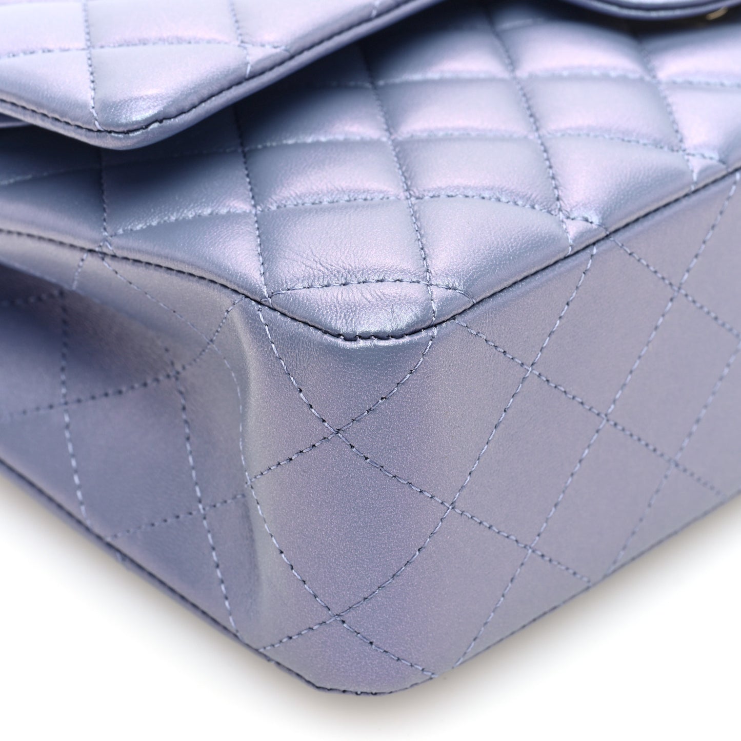 Iridescent Lambskin Quilted Medium Double Flap Light Purple