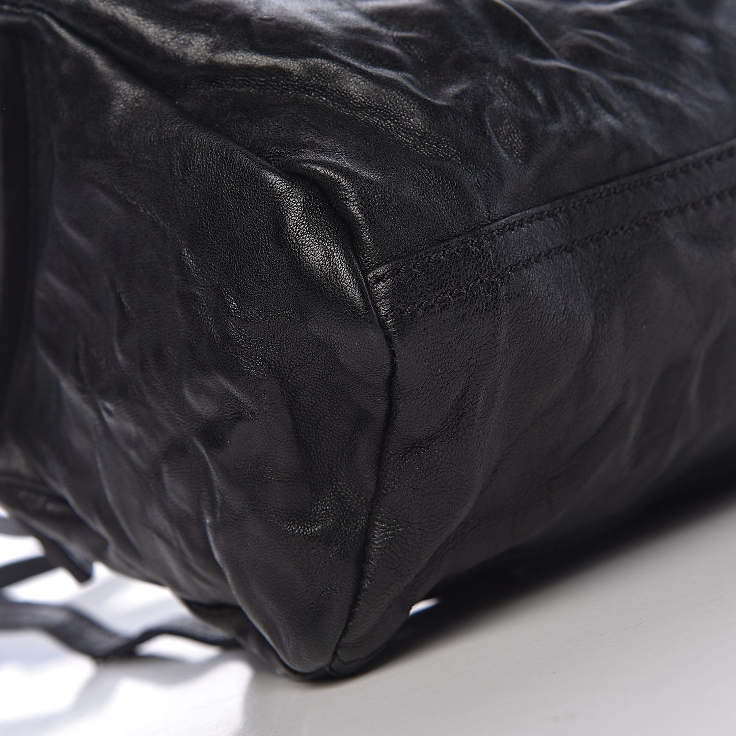 Tumbled Sheepskin Mini Pandora Black