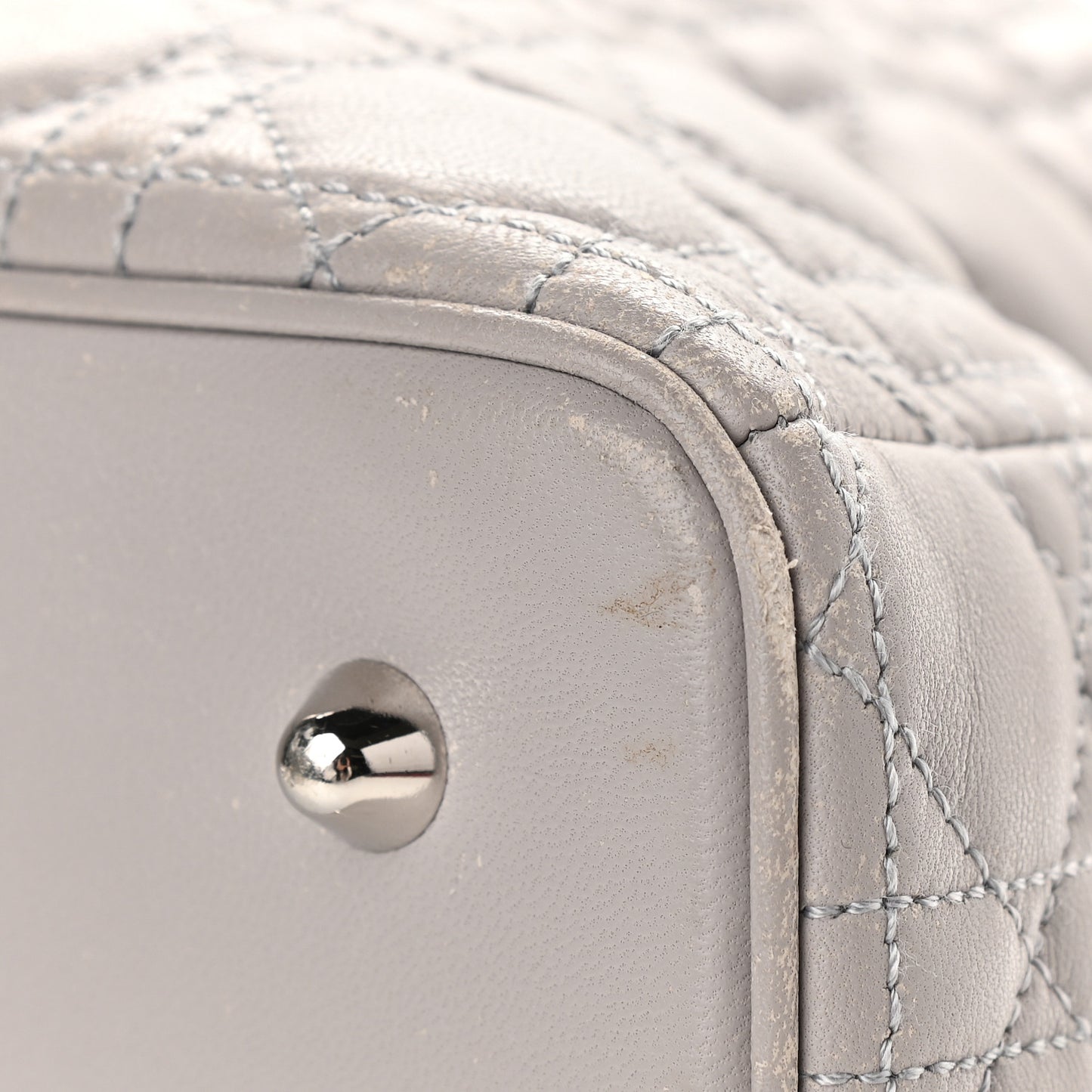 Lambskin Cannage XL Lady Dior Light Grey