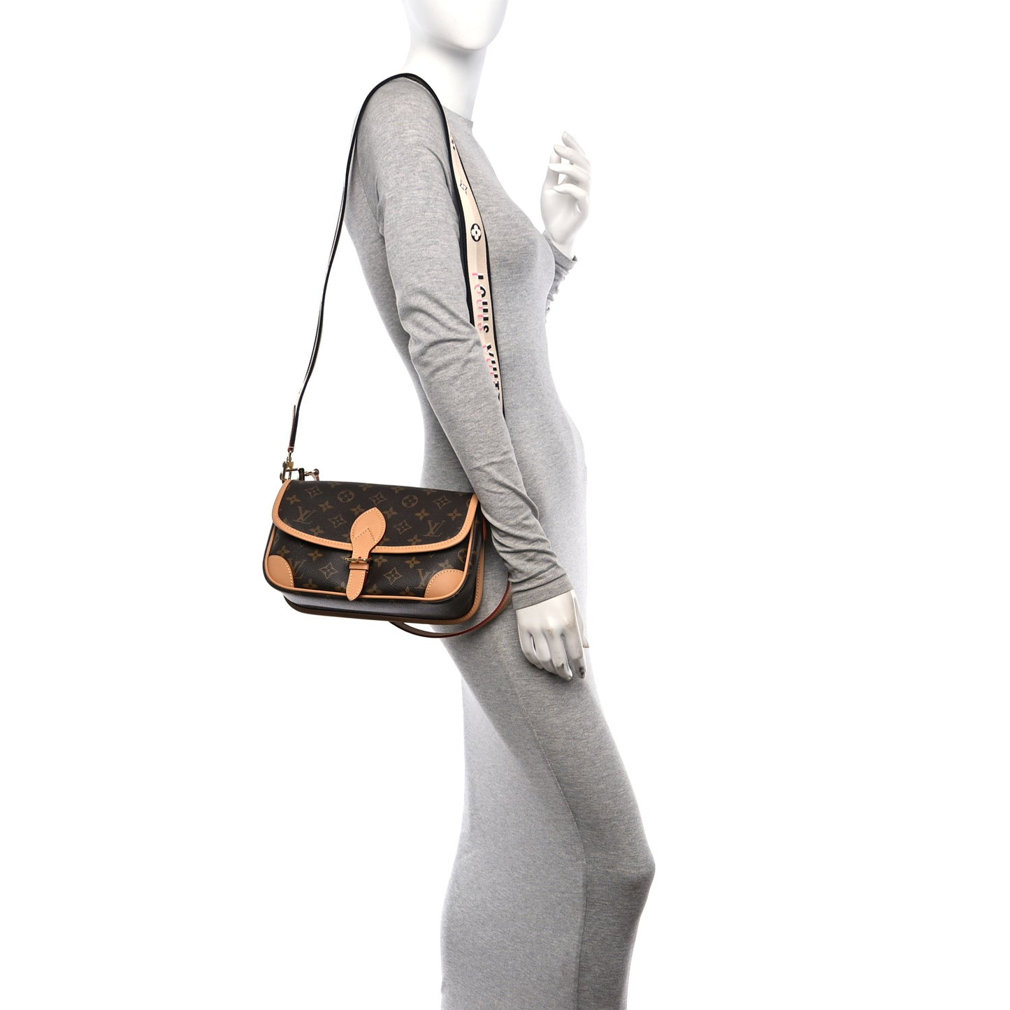 Monogram Diane Black