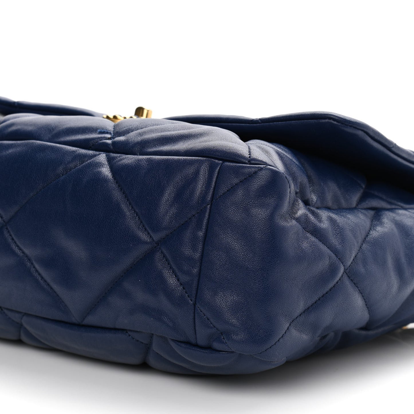Goatskin Quilted Maxi Chanel 19 Flap Blue